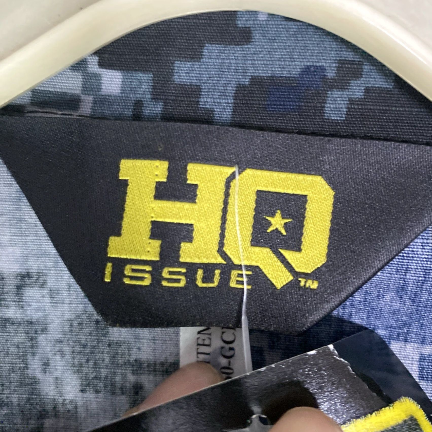 Vintage HQ Issue Blue Camo Utility Mens Long Sleeve Shirt XL Pattern: Solid Pockets Tactical Gear Military First Response Relaxed Fit Button Zip Shirt Size US XL / EU 56 / 4 - 5 Thumbnail