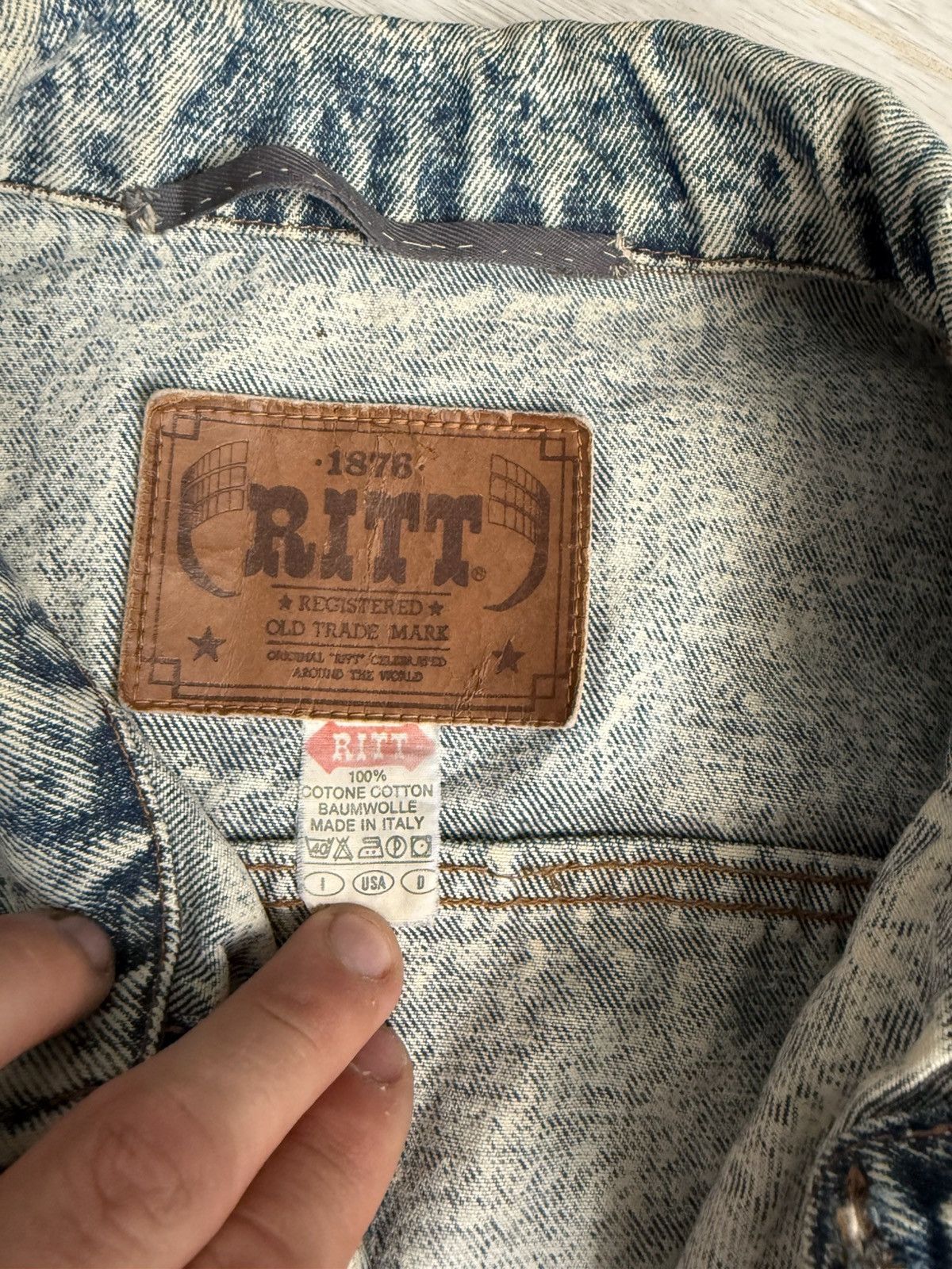 Vintage Vintage Italian style Oversized Washed Denim Jacket Size US L / EU 52-54 / 3 - 7 Thumbnail