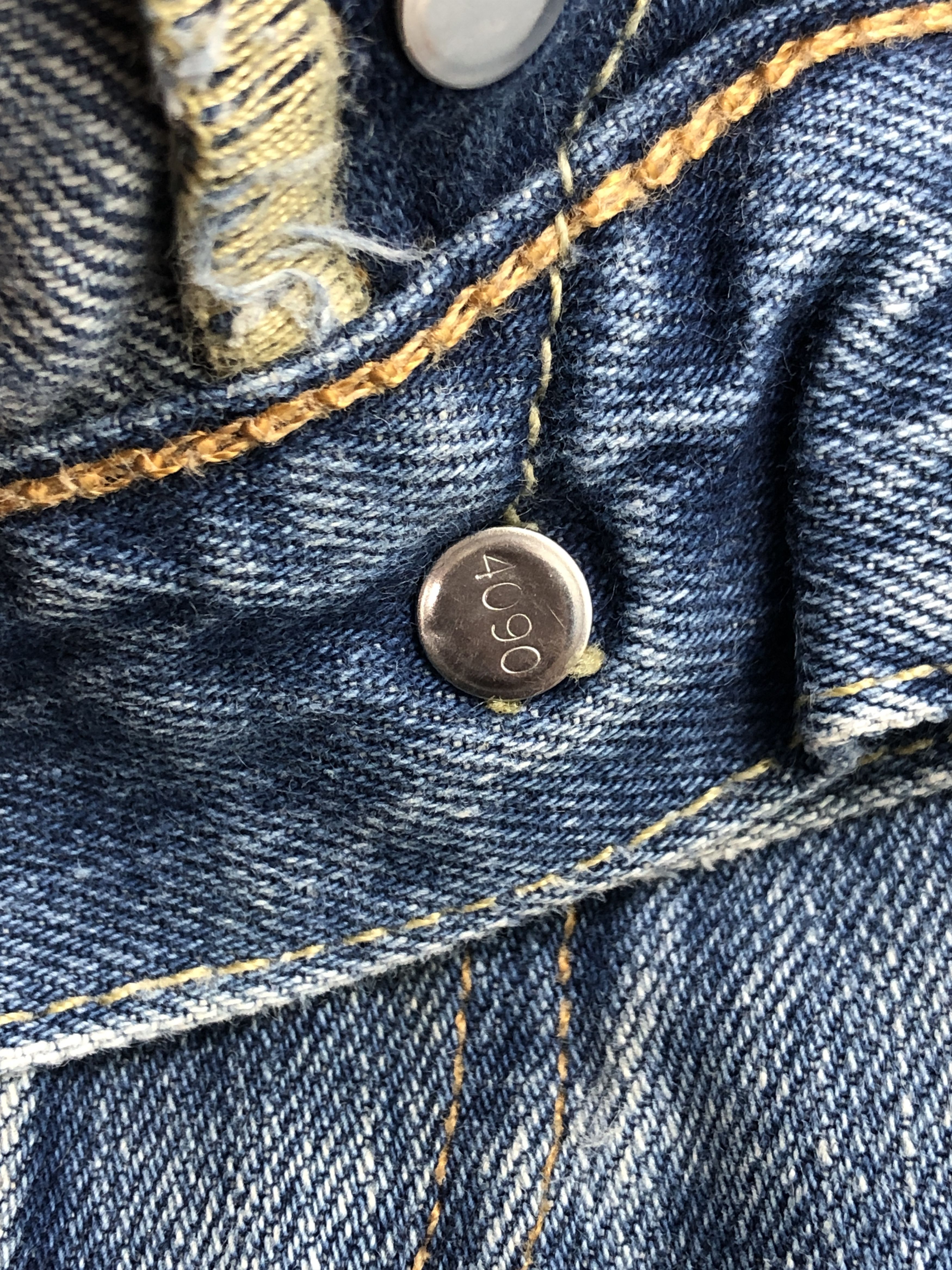 Levi's × Vintage Vintage Levis 501 Faded Blue Denim Jeans Size US 32 / EU 48 - 13 Thumbnail