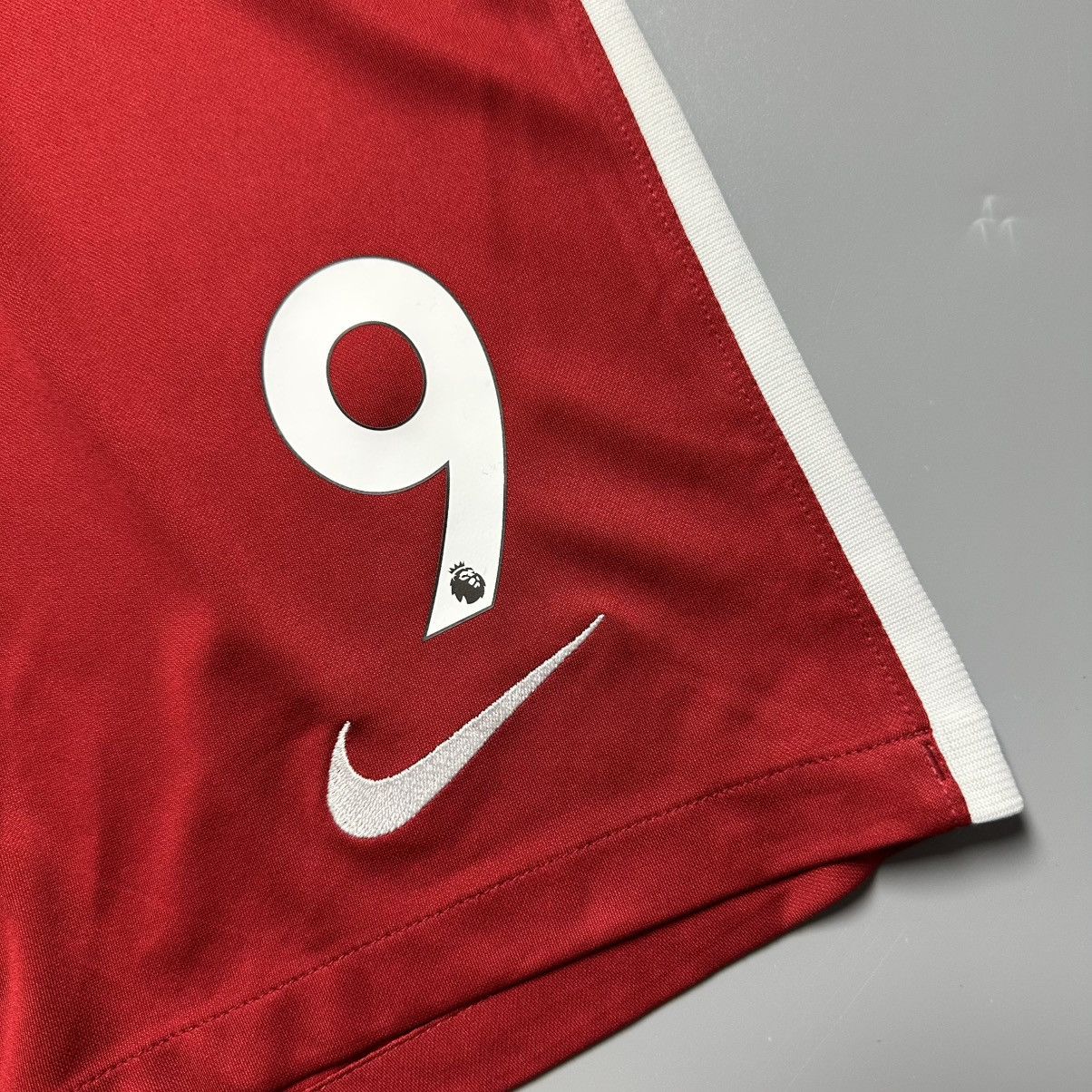 Nike LIVERPOOL NIKE 2020/2021 FOOTBALL HOME SHORTS #9 FIRMINO Size US 33 - 3 Thumbnail