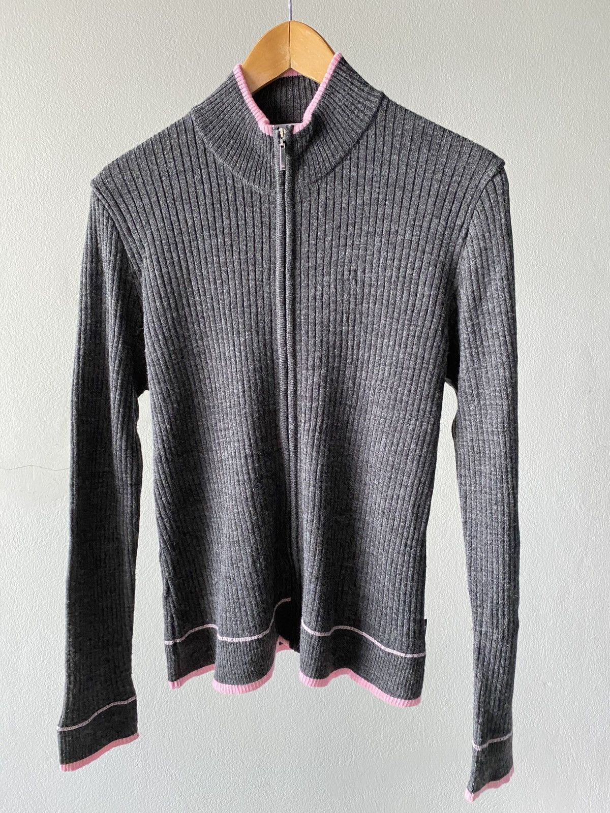 Courreges Courrèges Charcoal Ribbed Zip-Up Cardigan with Pink Trim. Size XS / US 0-2 / IT 36-38 - 14 Thumbnail