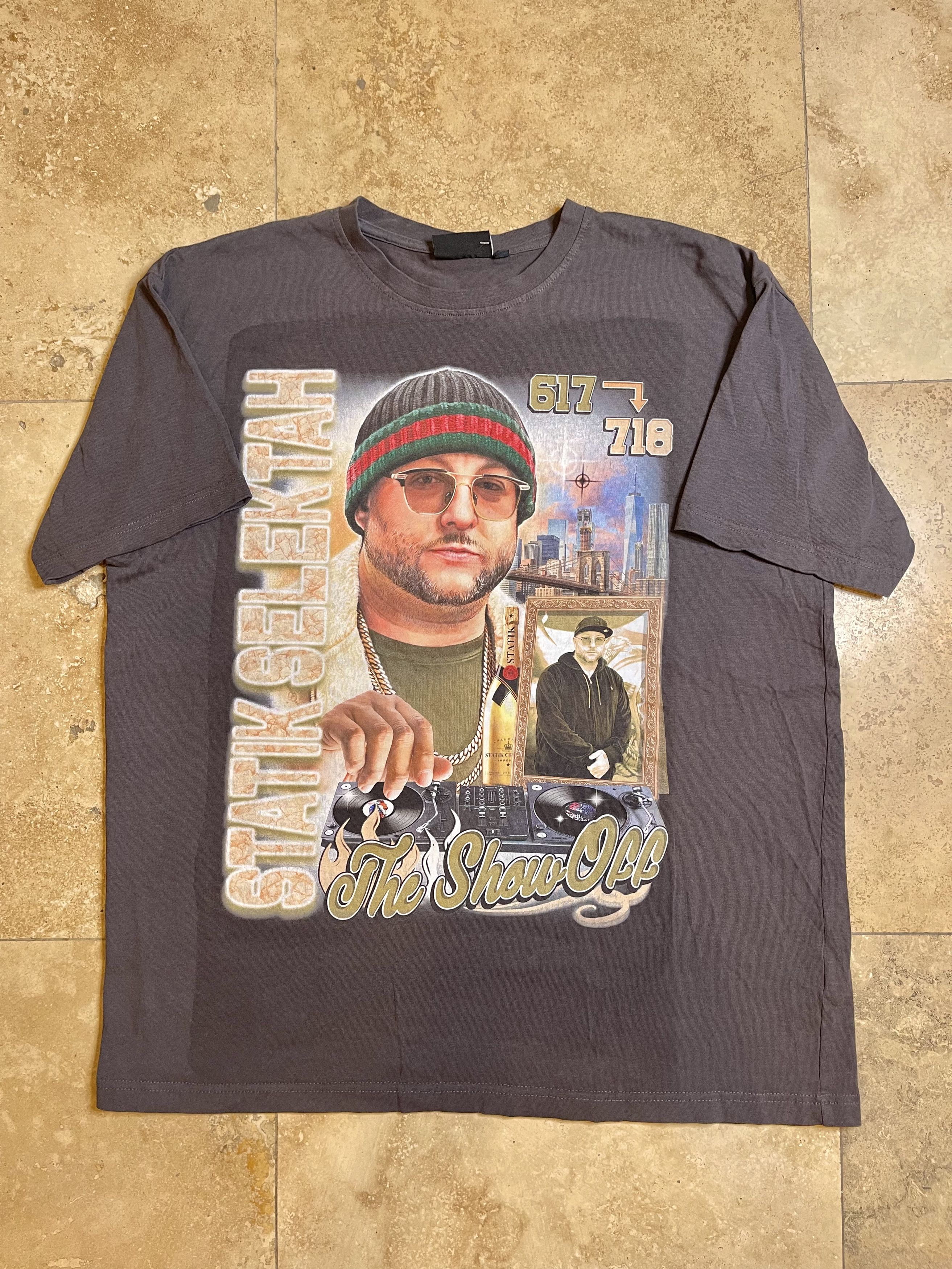Band Tees × Rap Tees Grace Court Statik Selektah 90's Hip Hop Rap T-Shirt Size US XL / EU 56 / 4 - 1 Thumbnail