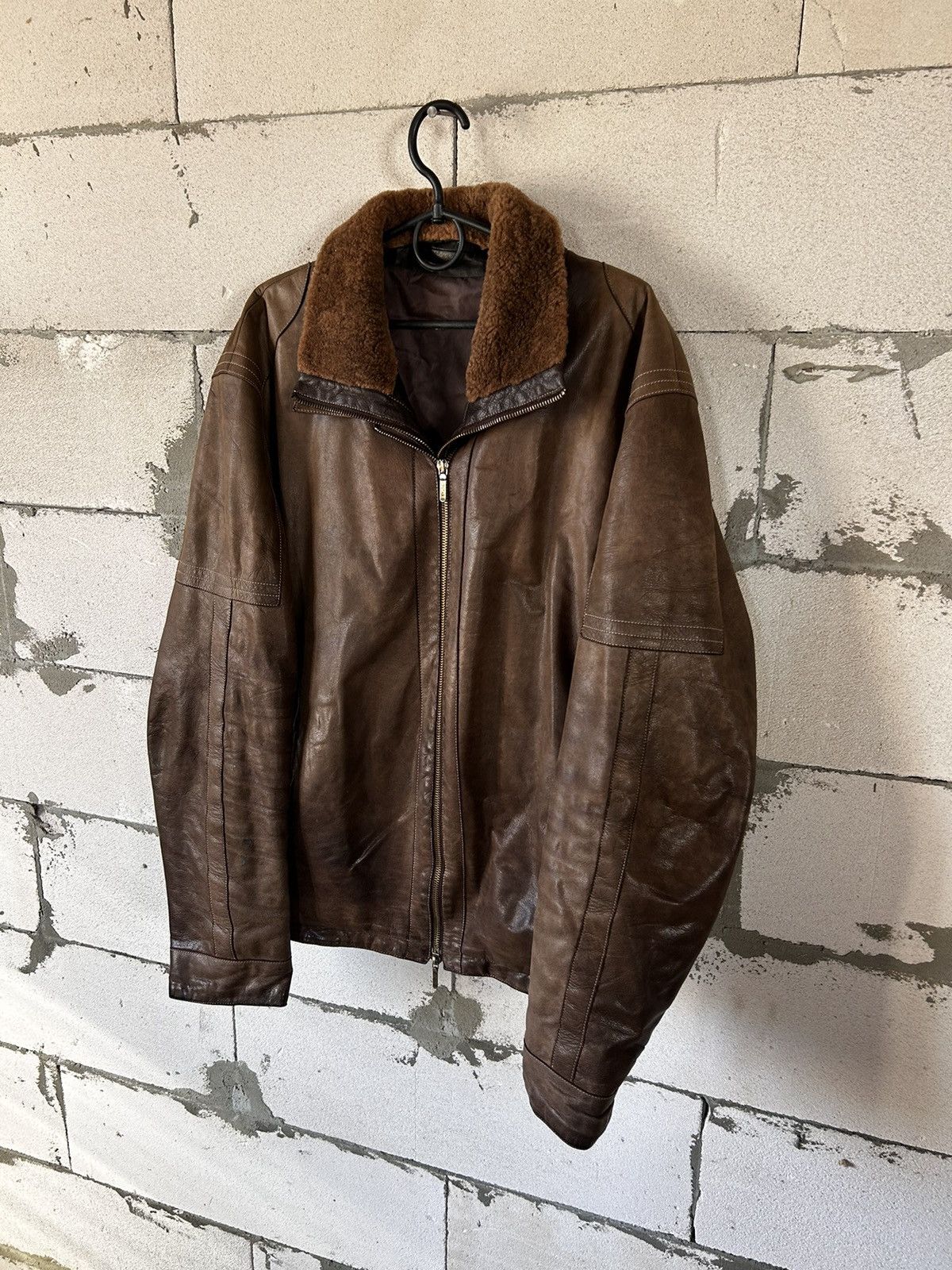 Genuine Leather Upstar Continental Mens leather jack with fur luxury Size US L / EU 52-54 / 3 - 1 Thumbnail