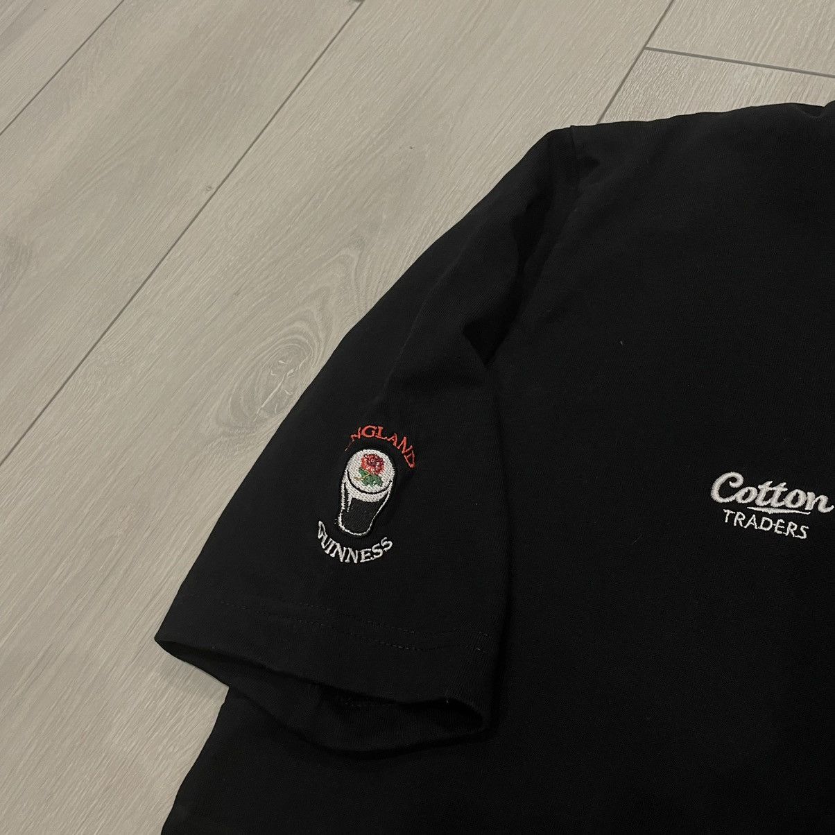 Cotton Traders England rose cotton traders rugby GUINNESS shirt tee jersey Size US L / EU 52-54 / 3 - 4 Thumbnail