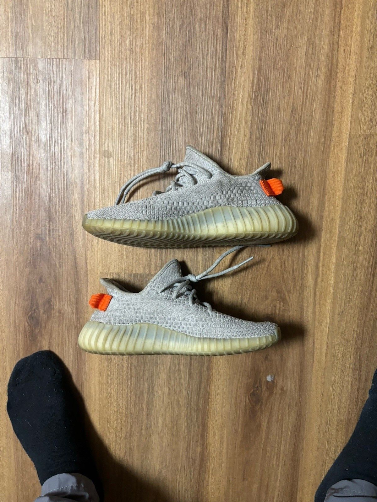 Yeezy Adidas Yeezy Boost 350 V2 Tail Light Size US 7.5 / EU 40-41 - 2 Thumbnail