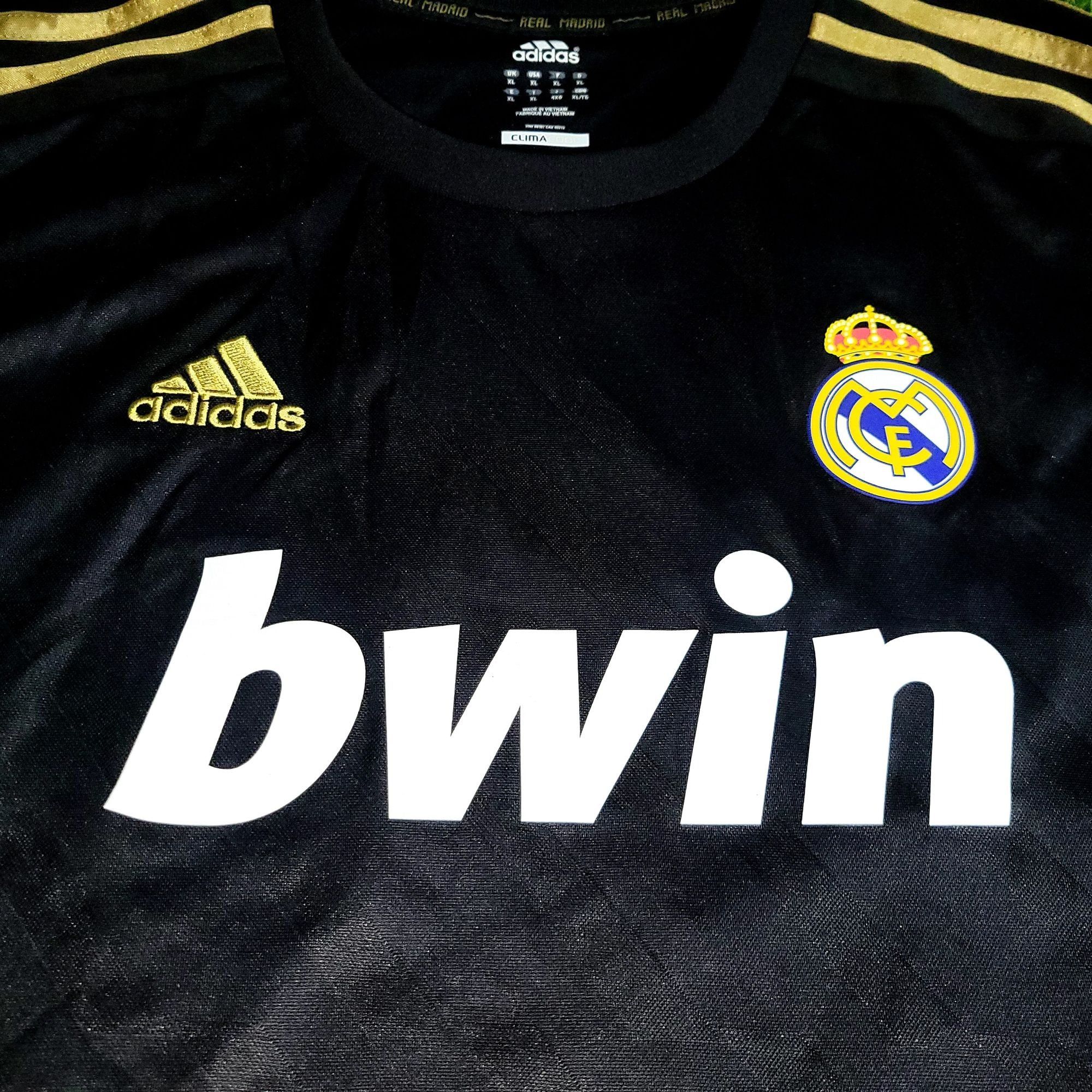 Adidas Ronaldo Real Madrid 2011 2012 Away Soccer Jersey XL Size US XL / EU 56 / 4 - 3 Thumbnail