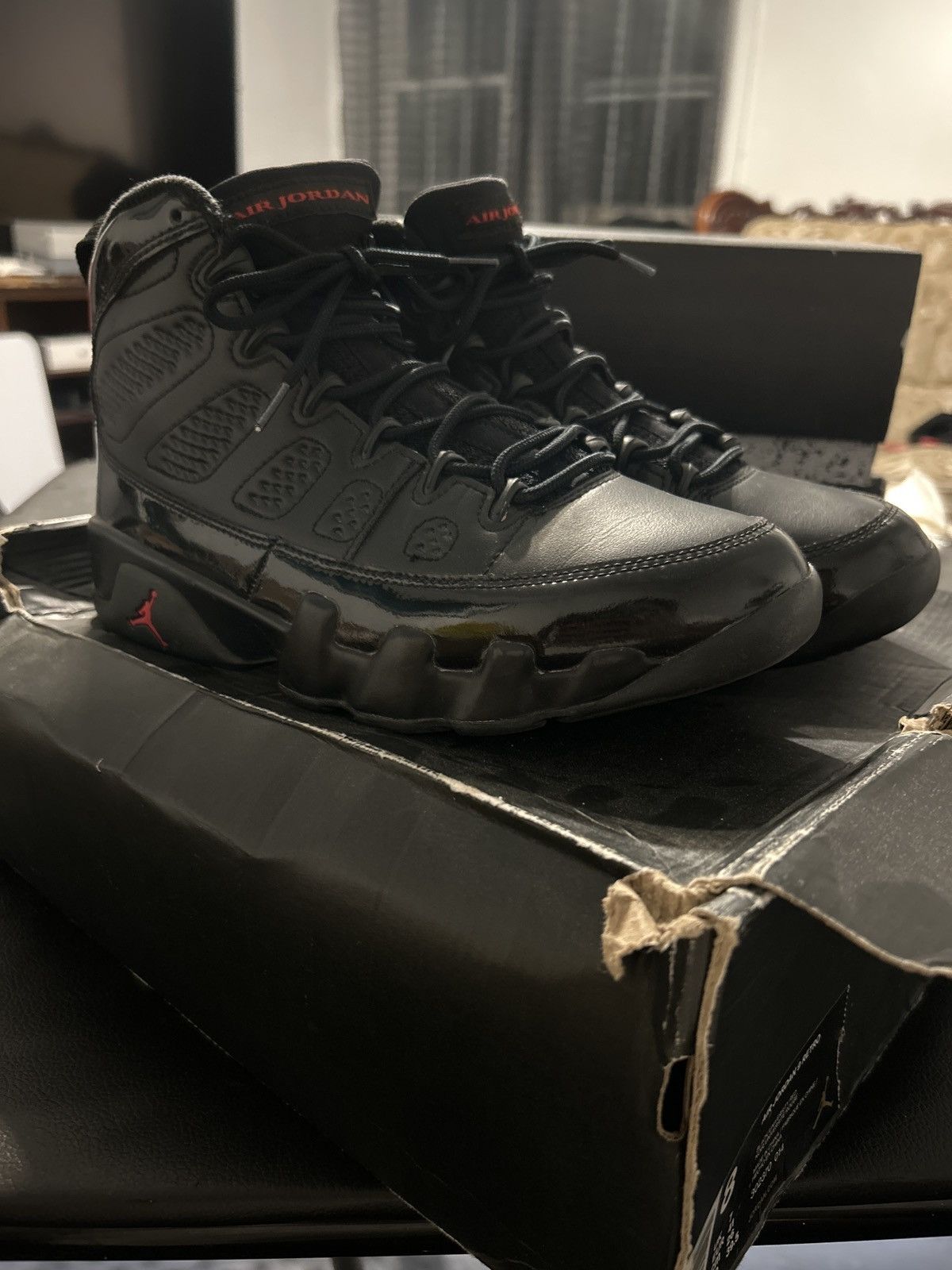 Jordan 9 Patent Bred size 8