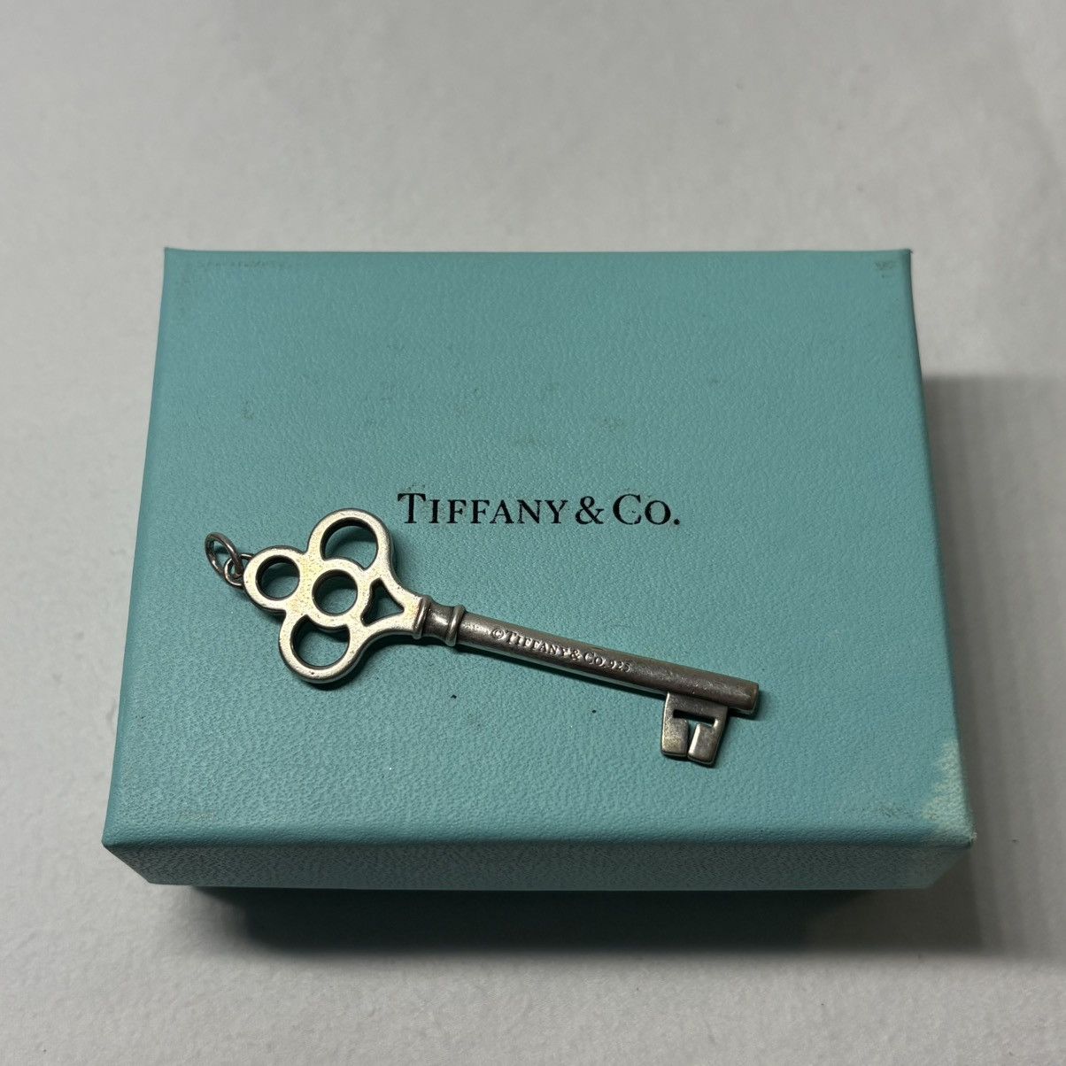 Tiffany & Co. AUTHENTIC Tiffany & Co Key Necklace Pendant! Size ONE SIZE - 1 Thumbnail