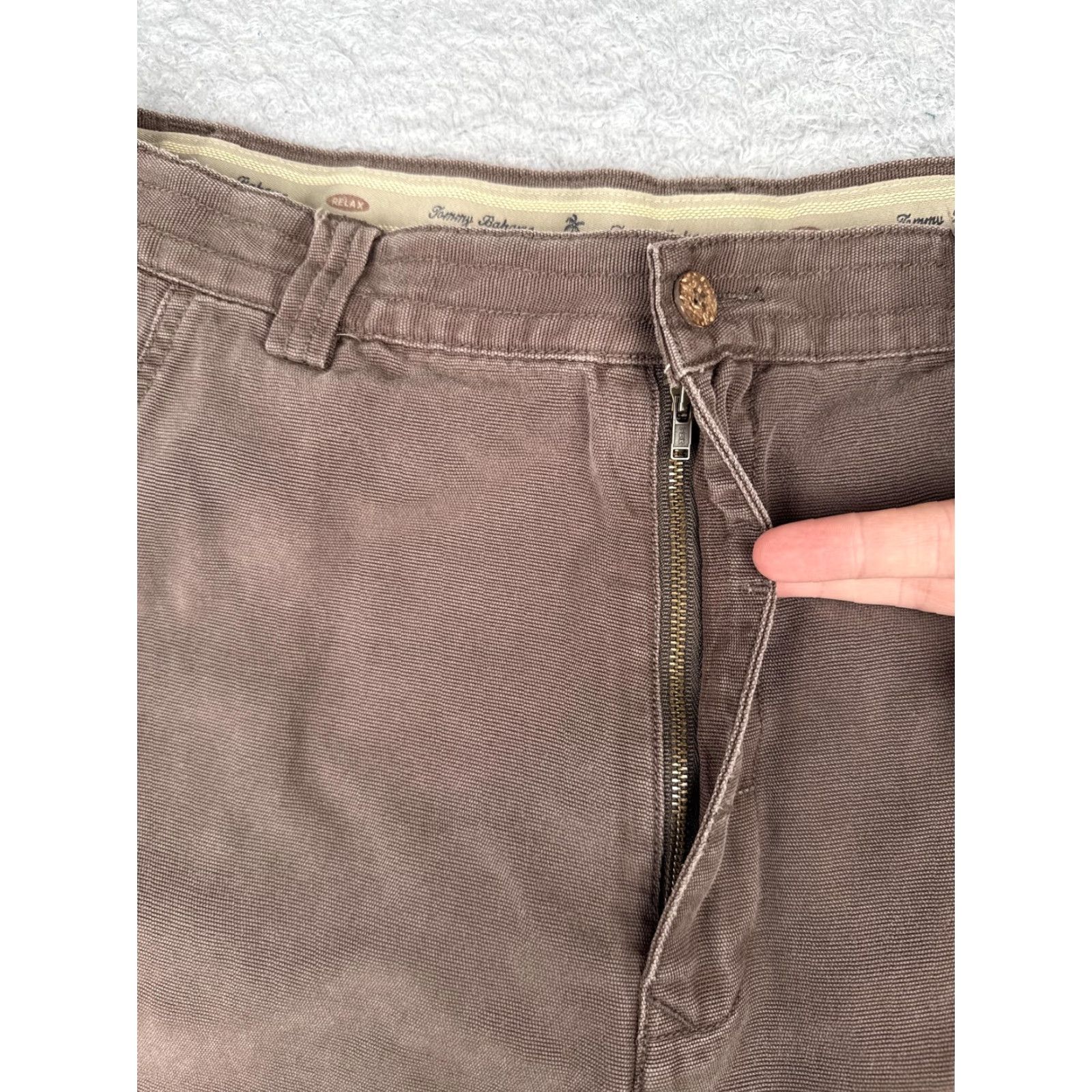 Tommy Bahama Tommy Bahama Shorts Mens 36 Brown Cargo Pockets Chino Tencel Cotton Casual Soft Size US 36 / EU 52 - 6 Thumbnail