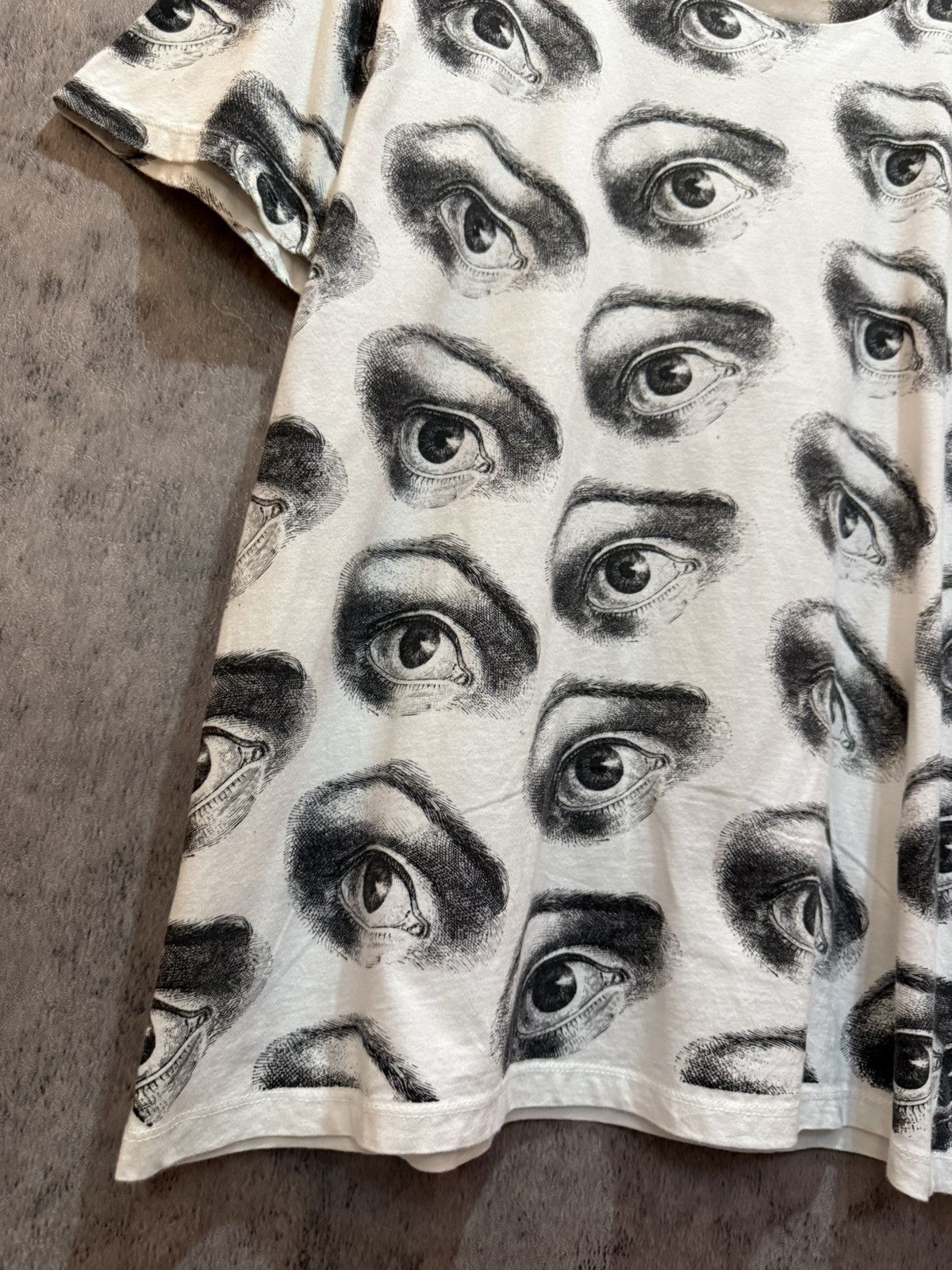 Hysteric Glamour × Vintage Vintage Drug Honey Japan All Eyes On Me Tshirt Size US M / EU 48-50 / 2 - 4 Thumbnail