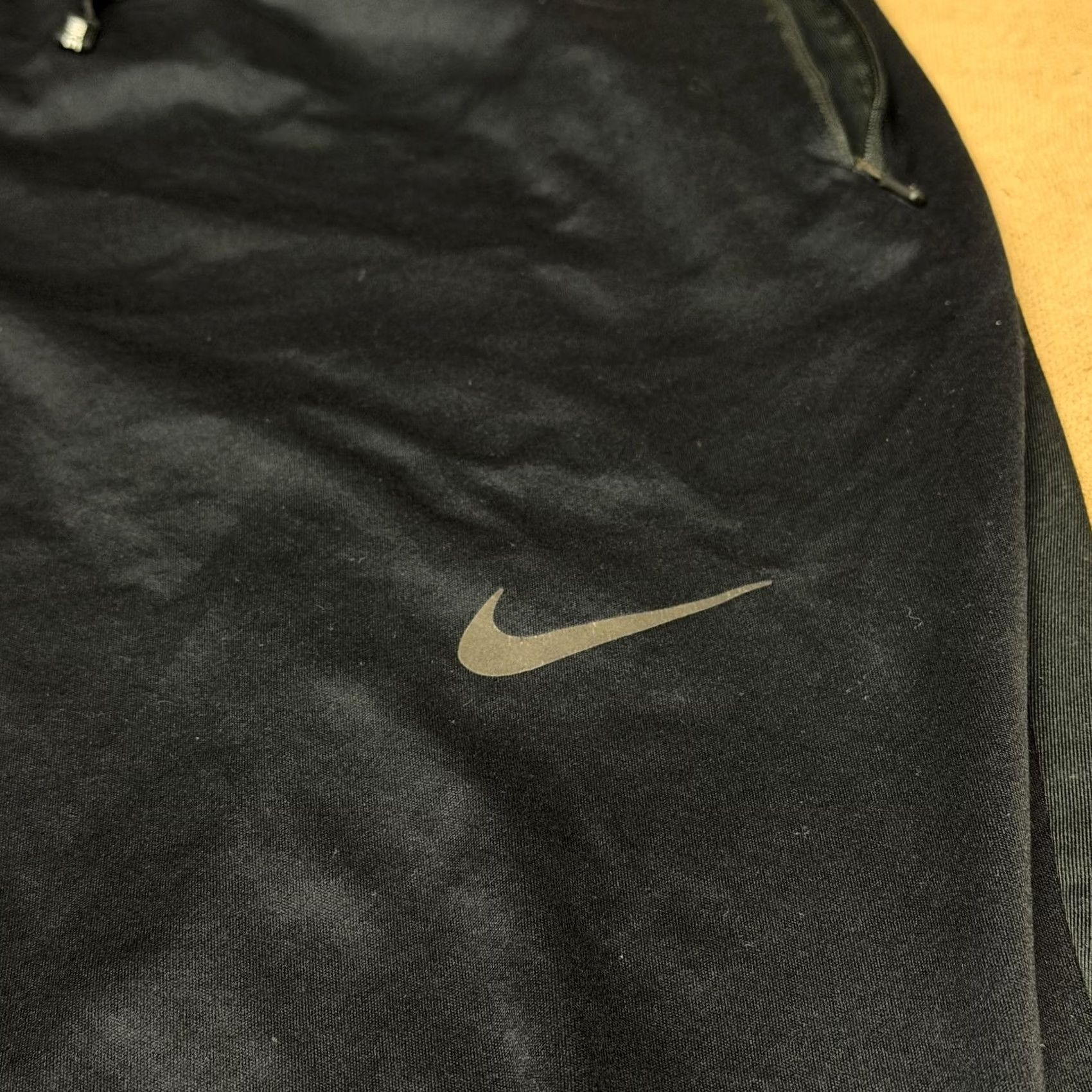 Nike Nike Shield Track Pants Mens Large Black Elastic Waist Reflective Zip Pockets Size US 33 - 4 Thumbnail