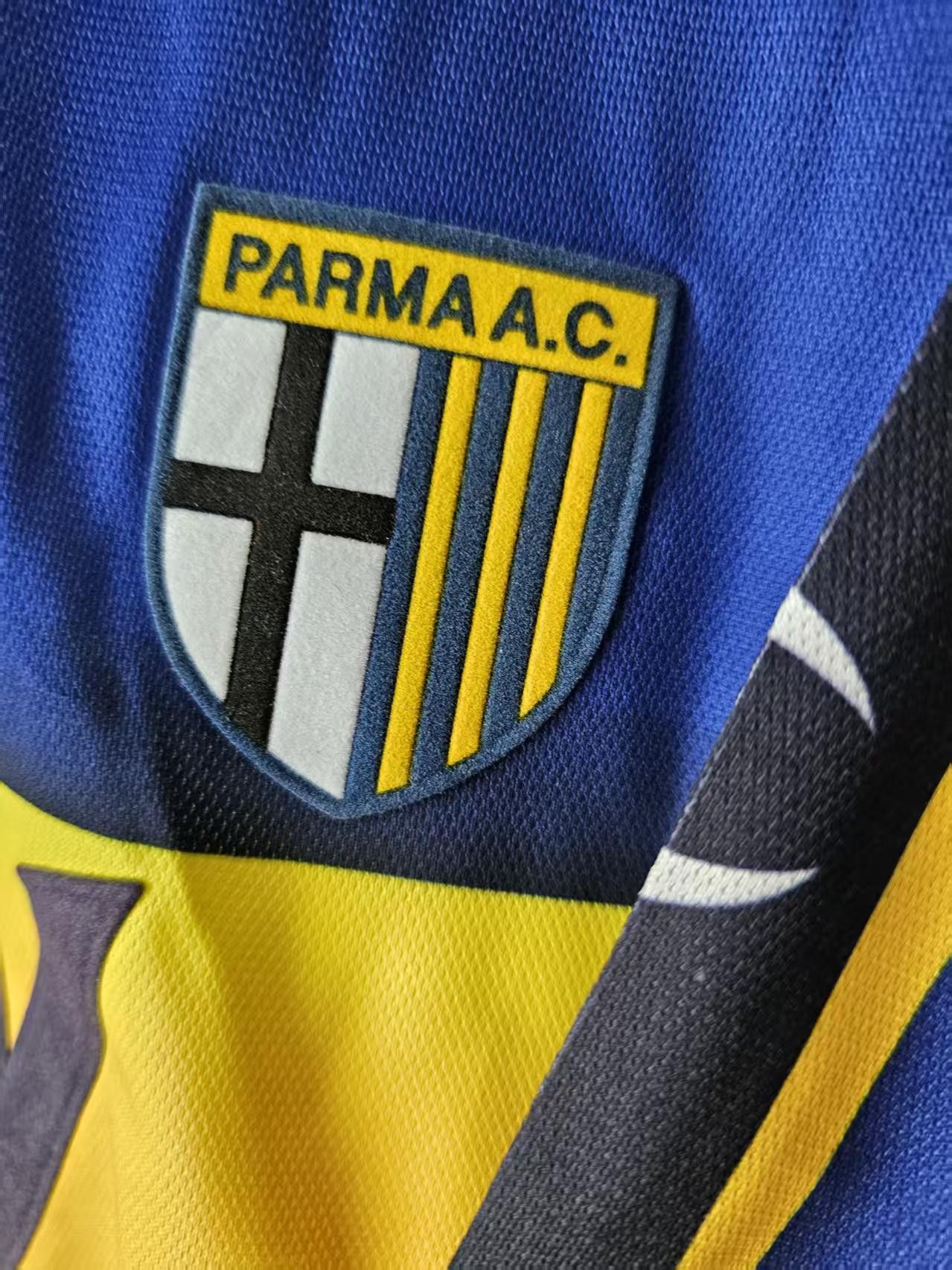 Other 2001 02 Parma 10 Nakata Hidetoshi Jersey Size US M / EU 48-50 / 2 - 4 Thumbnail
