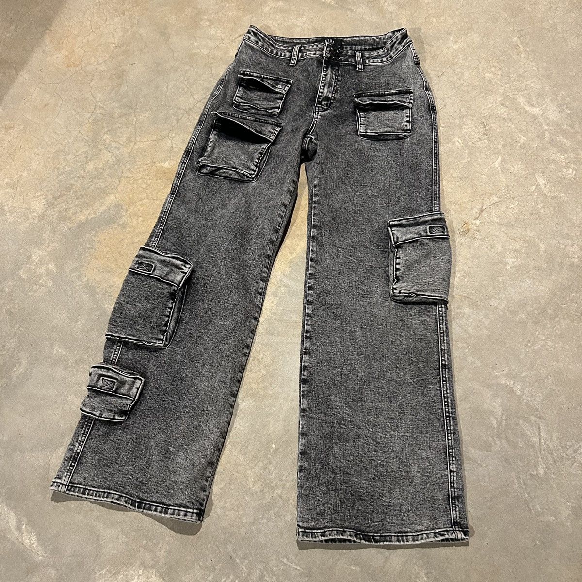 Other Baggy Y2K Style Washed Black Multi Pocket Cargo Denim Cyber Size US 31 - 2 Thumbnail