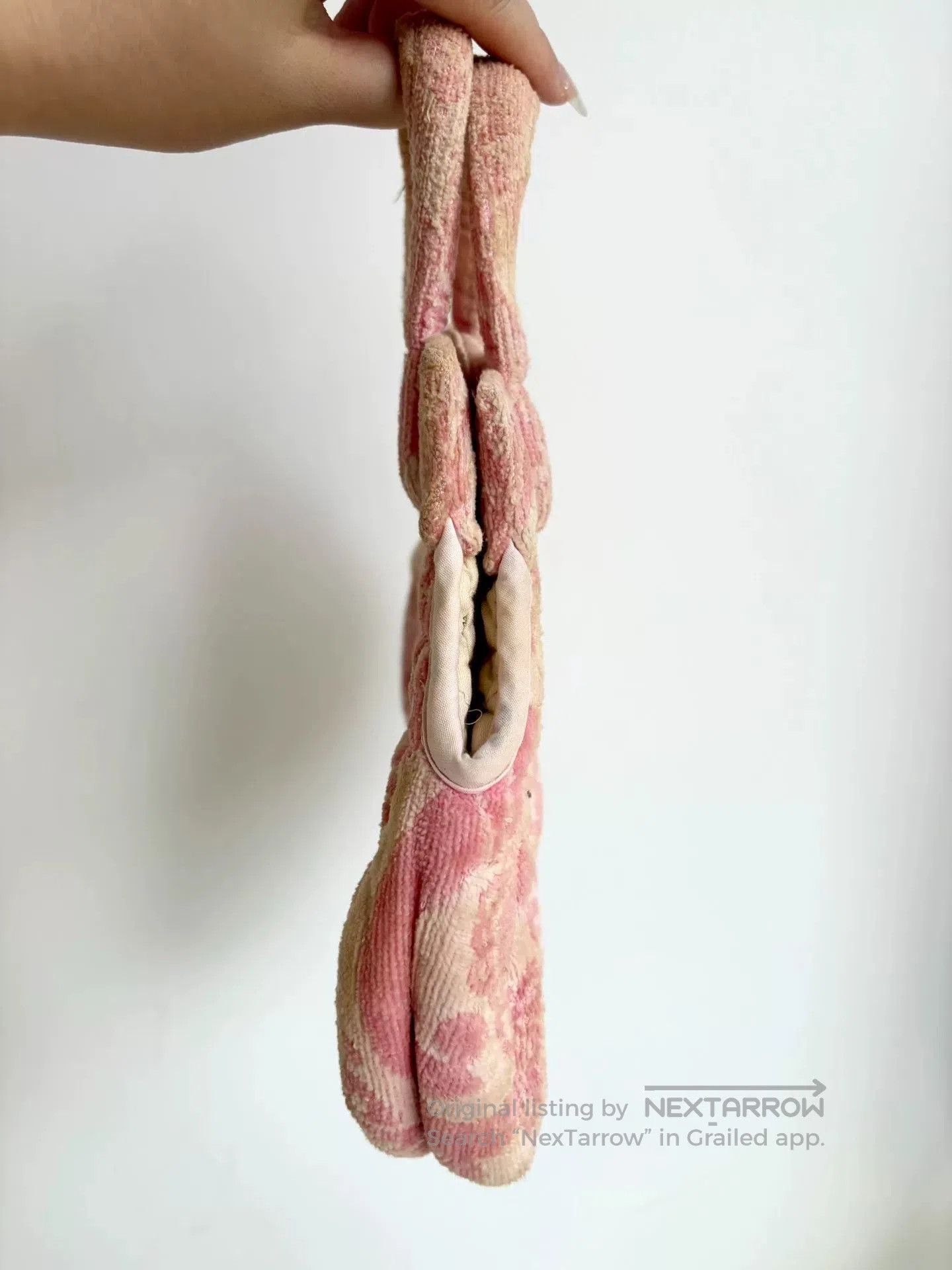 Vivienne Westwood Vivienne Westwood Vintage Pink Carved Towel Bag Small. Size ONE SIZE - 4 Thumbnail