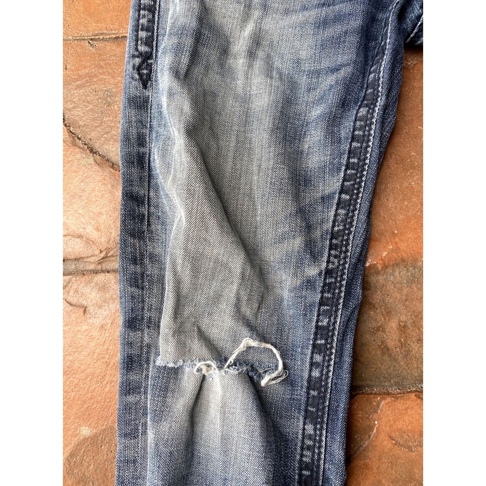 Vintage Rock Revival Jeans Distress Straight Denim 30/26.5 Blue Men’s 30 Rock Revival Hector Alt Straight Dark Denim Jeans 90s Biker Pockets Mens Size US 30 / EU 46 - 3 Thumbnail
