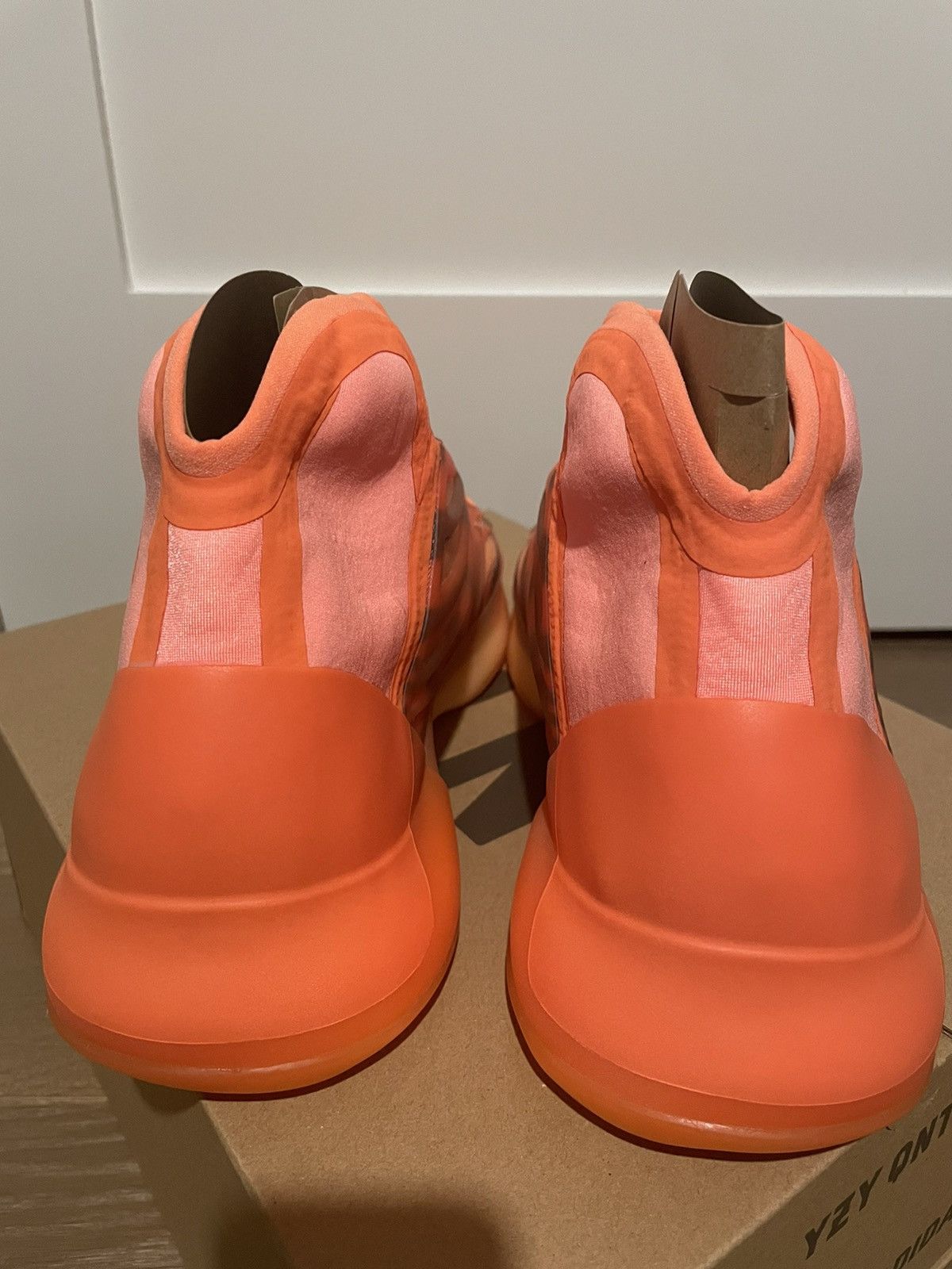 Yeezy Adidas Yeezy Quantum Hi-Res Orange size 9 Size US 9 / EU 42 - 4 Thumbnail