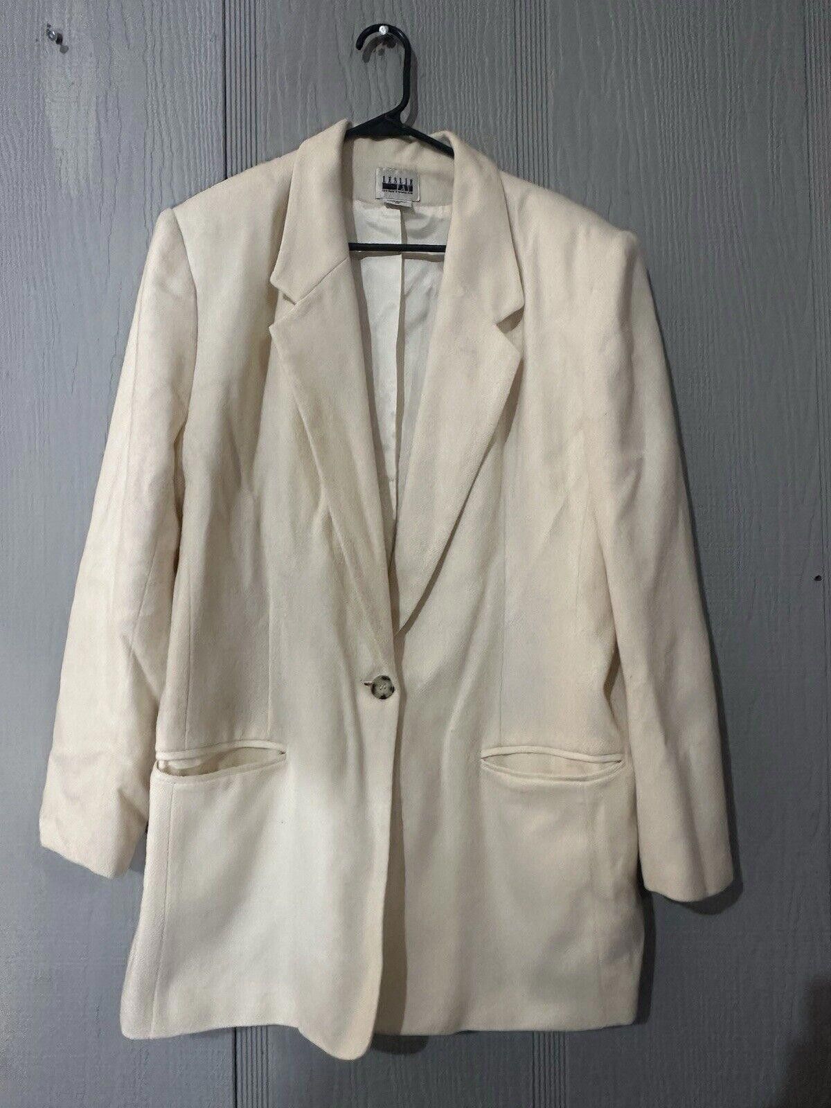Designer Women's Vintage Cream Blazer Size 18 See Description Size XXL / US 16-18 / IT 52-54 - 1 Thumbnail