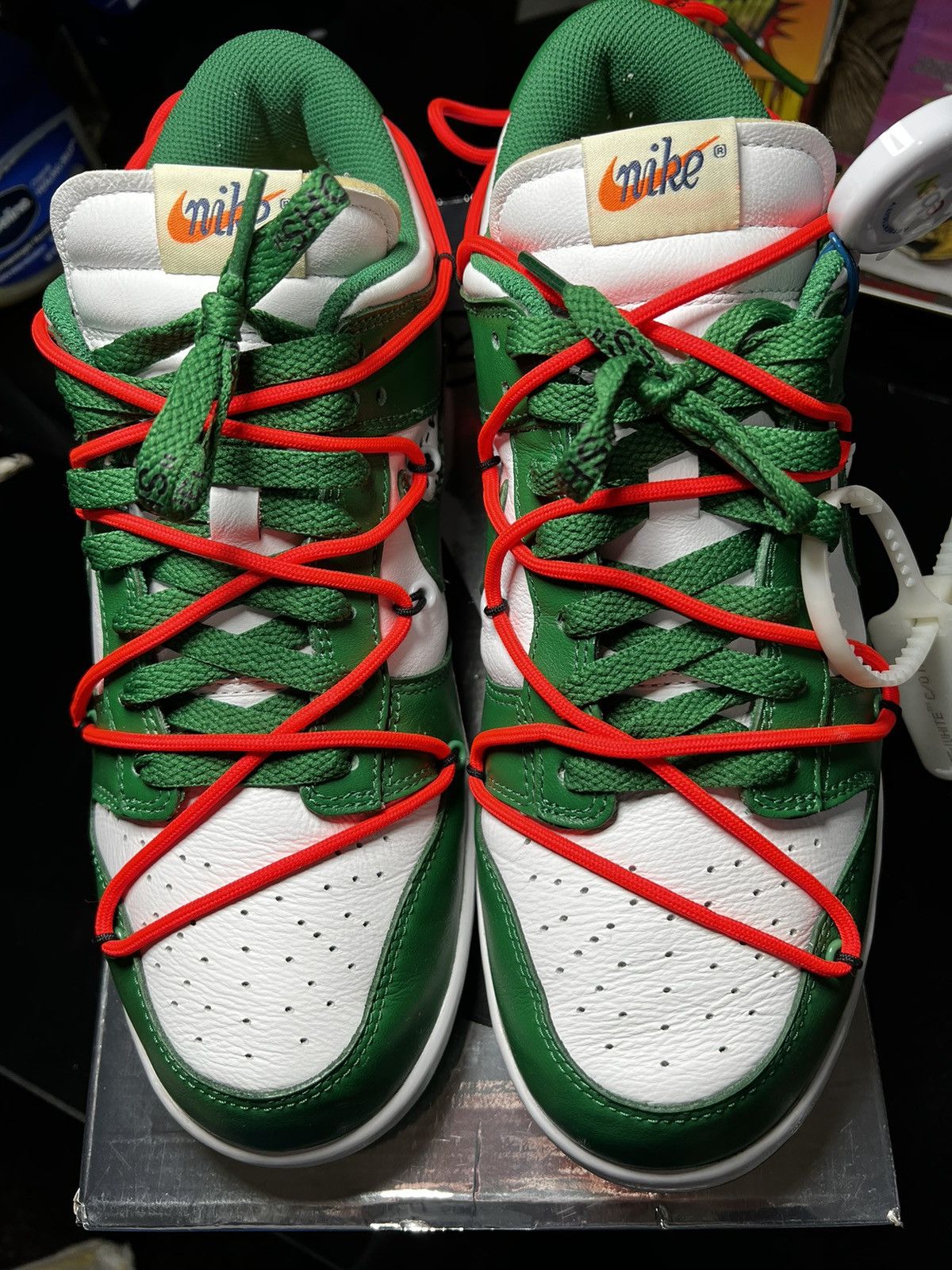 Nike × Off-White Nike Dunk Low Off White Pine Green Size US 9 / EU 42 - 2 Thumbnail