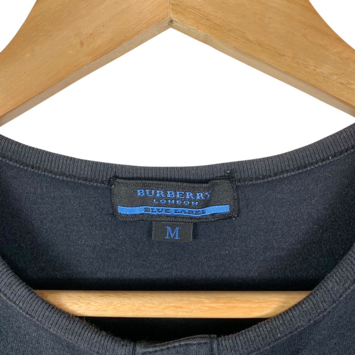 Burberry BURBERRY LONDON Blue Label Collection Nova Checks Tee Shirt Size M / US 6-8 / IT 42-44 - 6 Thumbnail