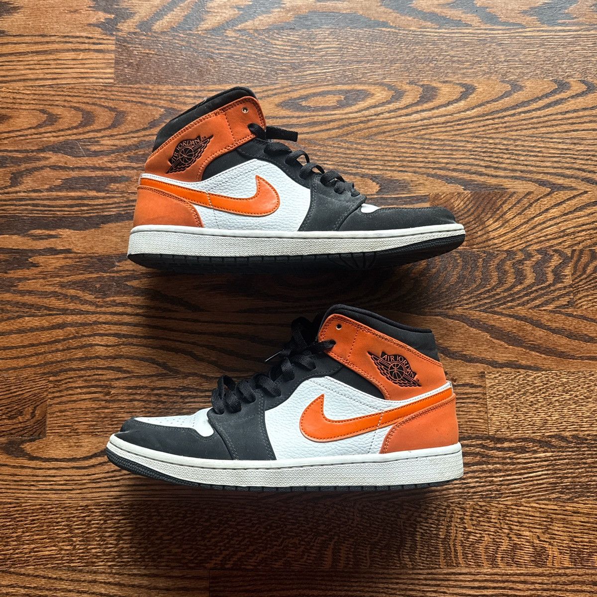 Nike Jordan 1 Mid Shattered Backboard Size US 10 / EU 43 - 1 Thumbnail