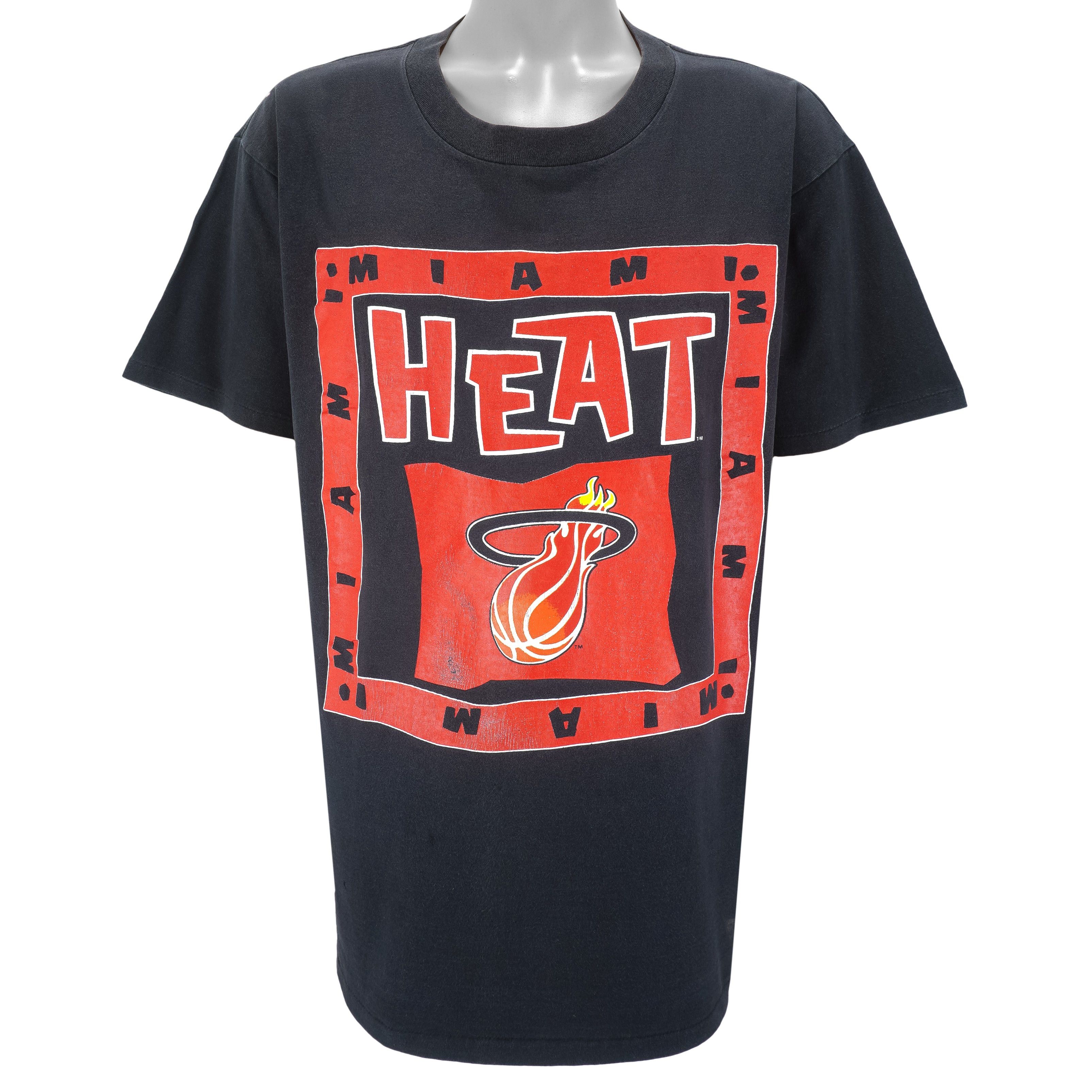 NBA (Home Team) - Miami Heat Single Stitch T-Shirt 1990s Size US XL / EU 56 / 4 - 1 Thumbnail