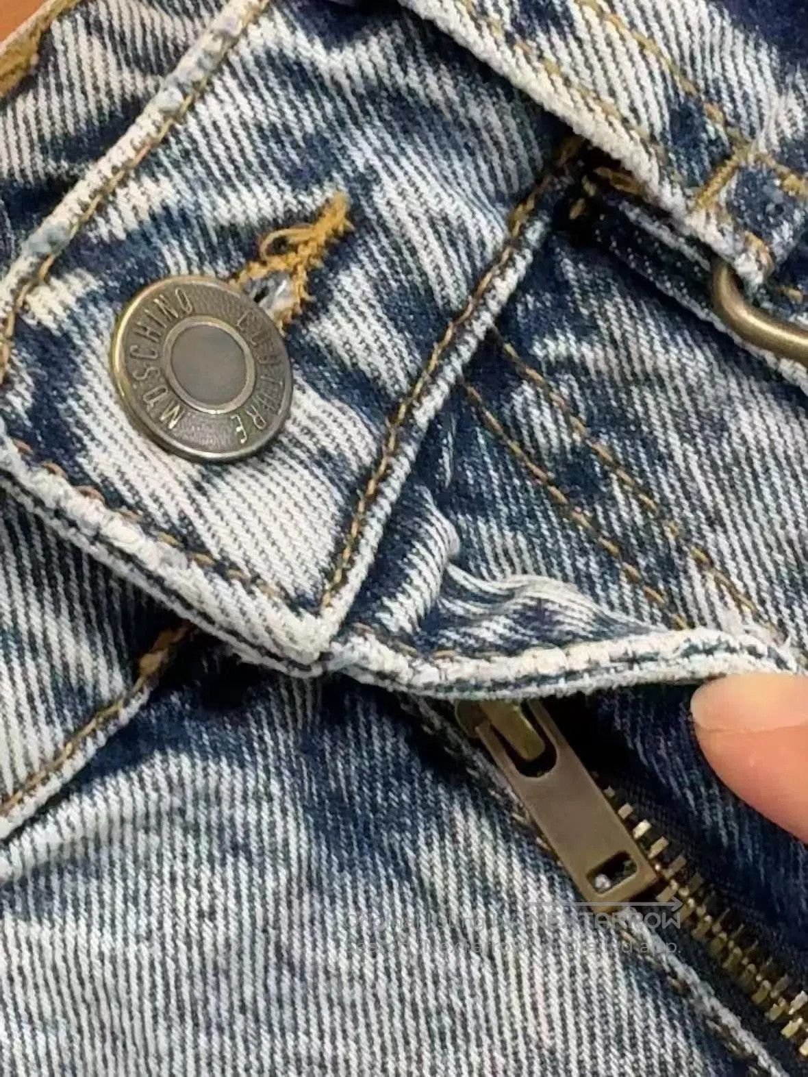 Moschino Moschino Denim Ripped Shorts. Size US 34 / EU 50 - 4 Thumbnail