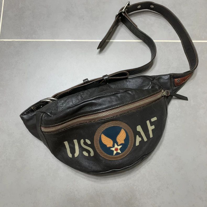 TOYS McCoy Horse leather dumpling bag Air Force bag Felix