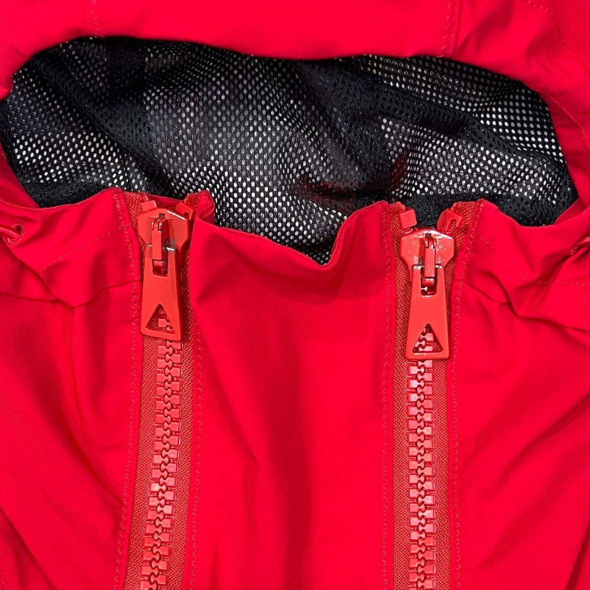 Bottega Veneta BOTTEGA VENETA 2022SS Zip Hooded Technical Jacket Red Size US XS / EU 42 / 0 - 2 Thumbnail