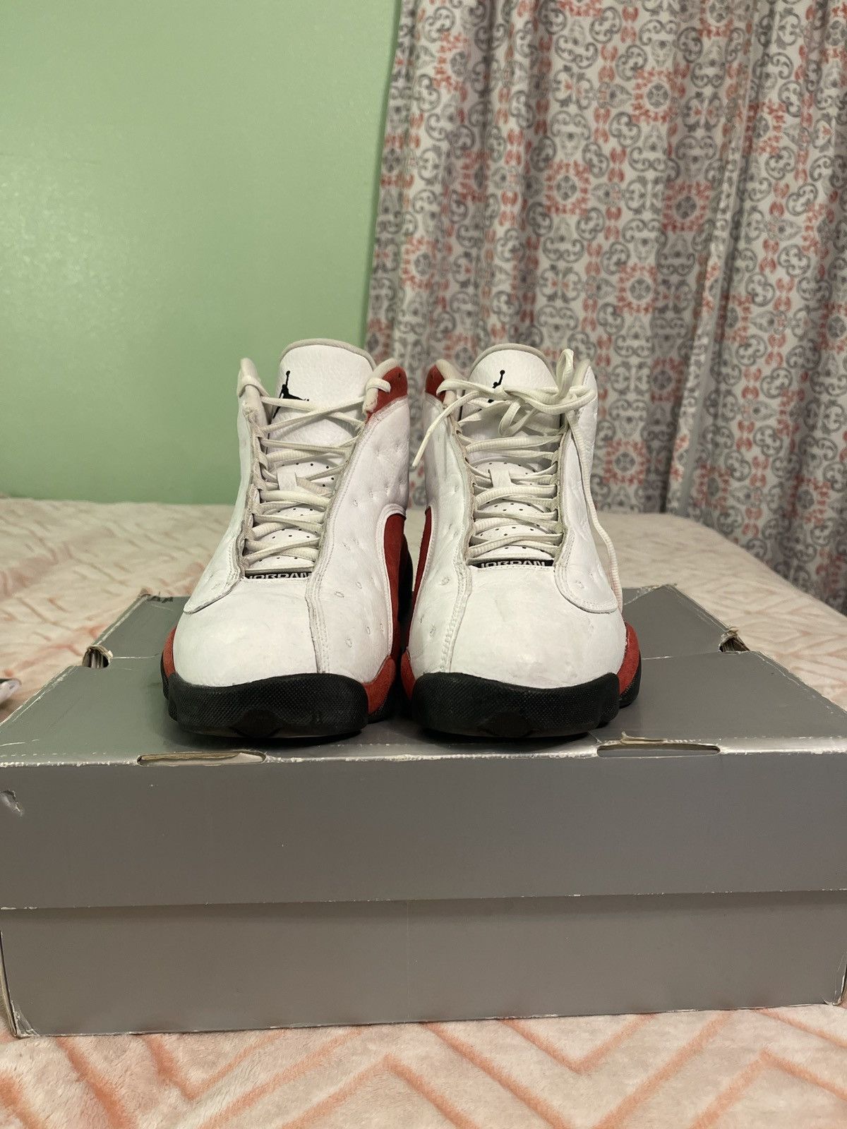 Jordan Brand × Nike AIR JORDAN RETRO 13 CHERRY Size US 12 / EU 45 - 3 Thumbnail