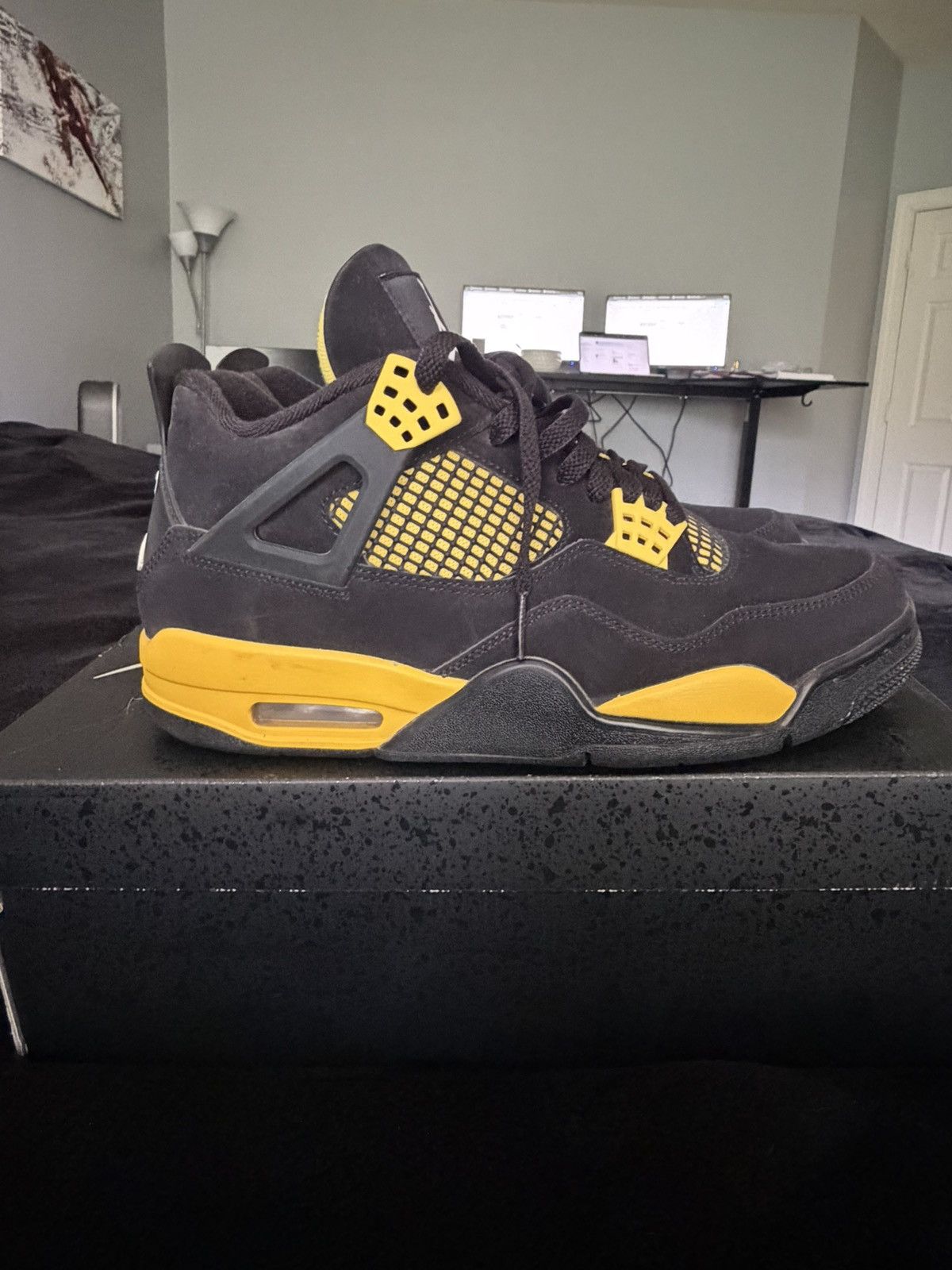 Nike Air Jordan 4 Retro “Thunder” Size 9.5 Black/Yellow Size US 9.5 / EU 42-43 - 5 Thumbnail