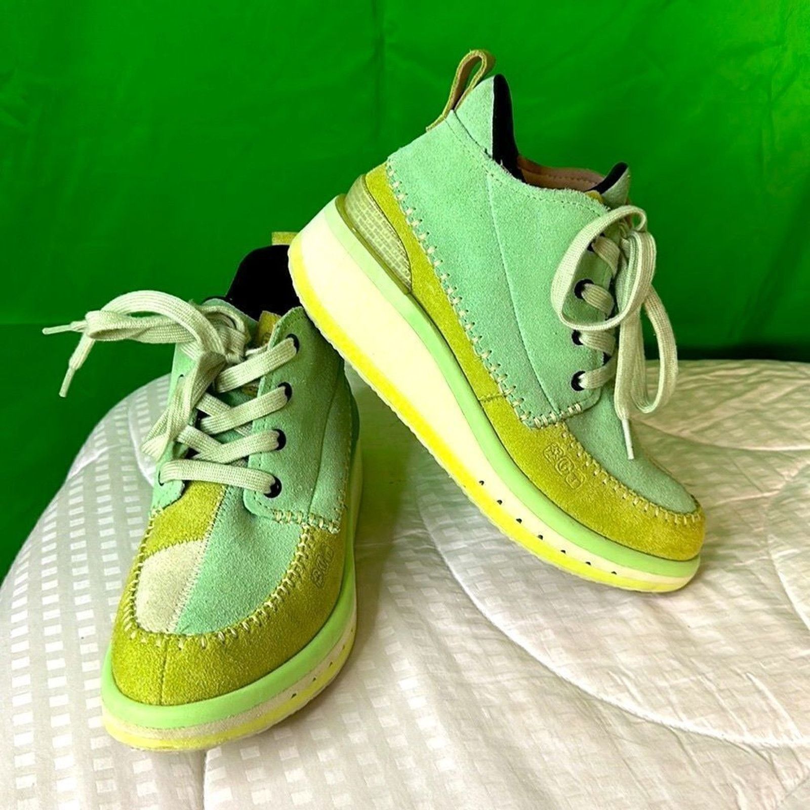 Dockers Deckers X Lab M KO-Z Chukka US 6 Women’s Green Suede Size US 6 / IT 36 - 3 Thumbnail