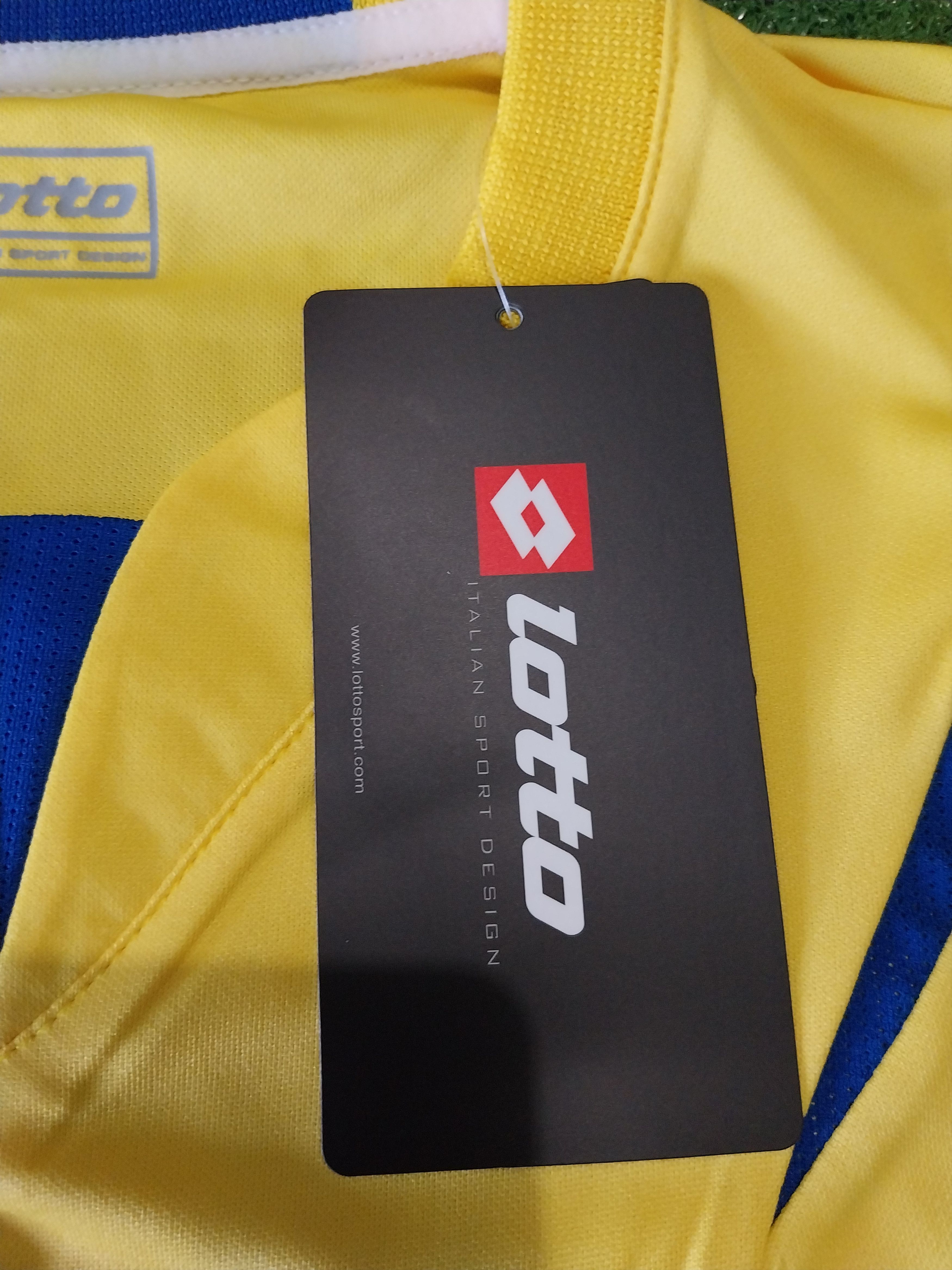 Lotto Sport Ukraine home 2006 andriy shevchenko jersey football Size US L / EU 52-54 / 3 - 5 Thumbnail