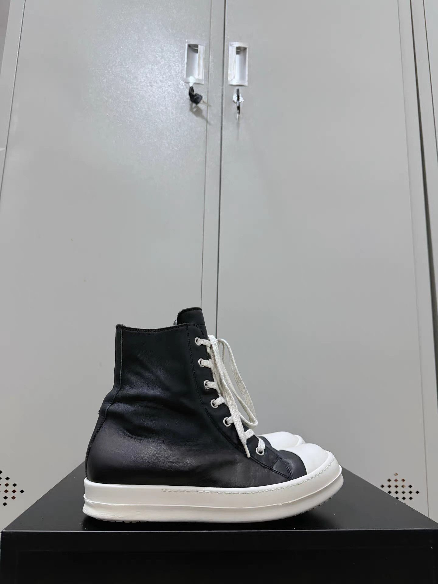 Rick Owens Rick Owens mainline leather Converse high-top sneakers Size US 6 / EU 39 - 8 Thumbnail