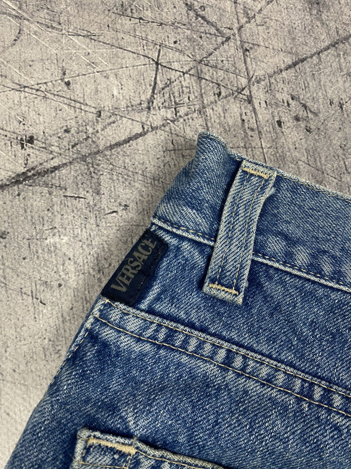 Versace Jeans Couture Vintage 90s Versace Jeans Couture Washed Luxury Denim Jeans Size US 30 / EU 46 - 7 Thumbnail