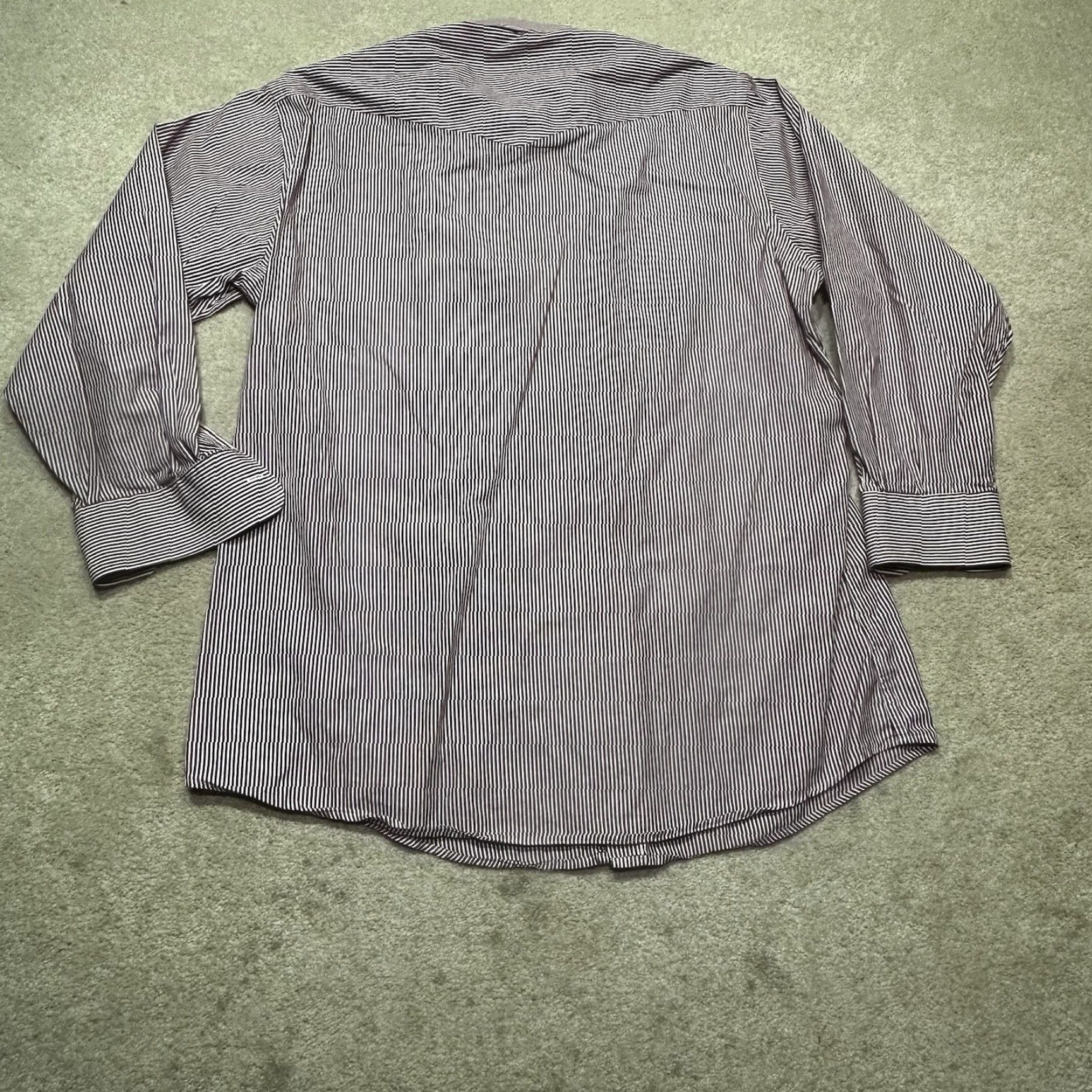 Vintage VINTAGE Luskeys Ryons Button Up Shirt Mens 16 1/2 Maroon Striped Western Cowboy Shirt Mens Regular Size 16.5 Maroon Stripe Cowboy Western Mens Shirts Size US L / EU 52-54 / 3 - 2 Thumbnail
