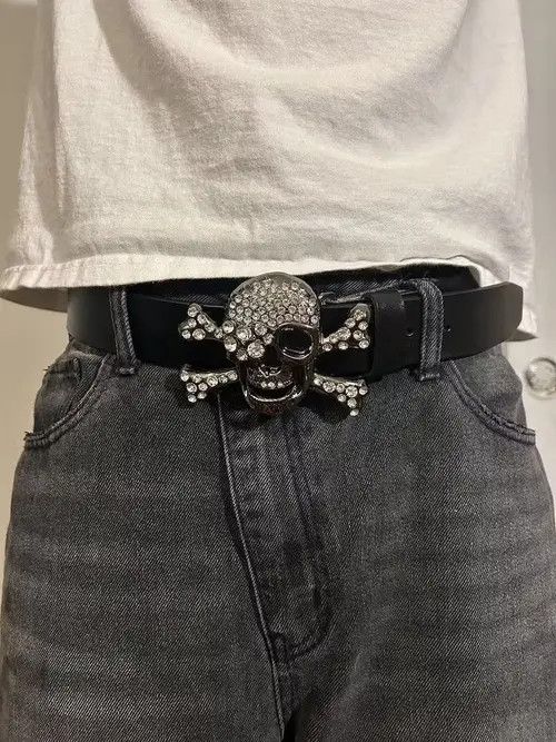 The World Is Small Rhinestone Skull Buckle Belt Size 32 - 2 Thumbnail