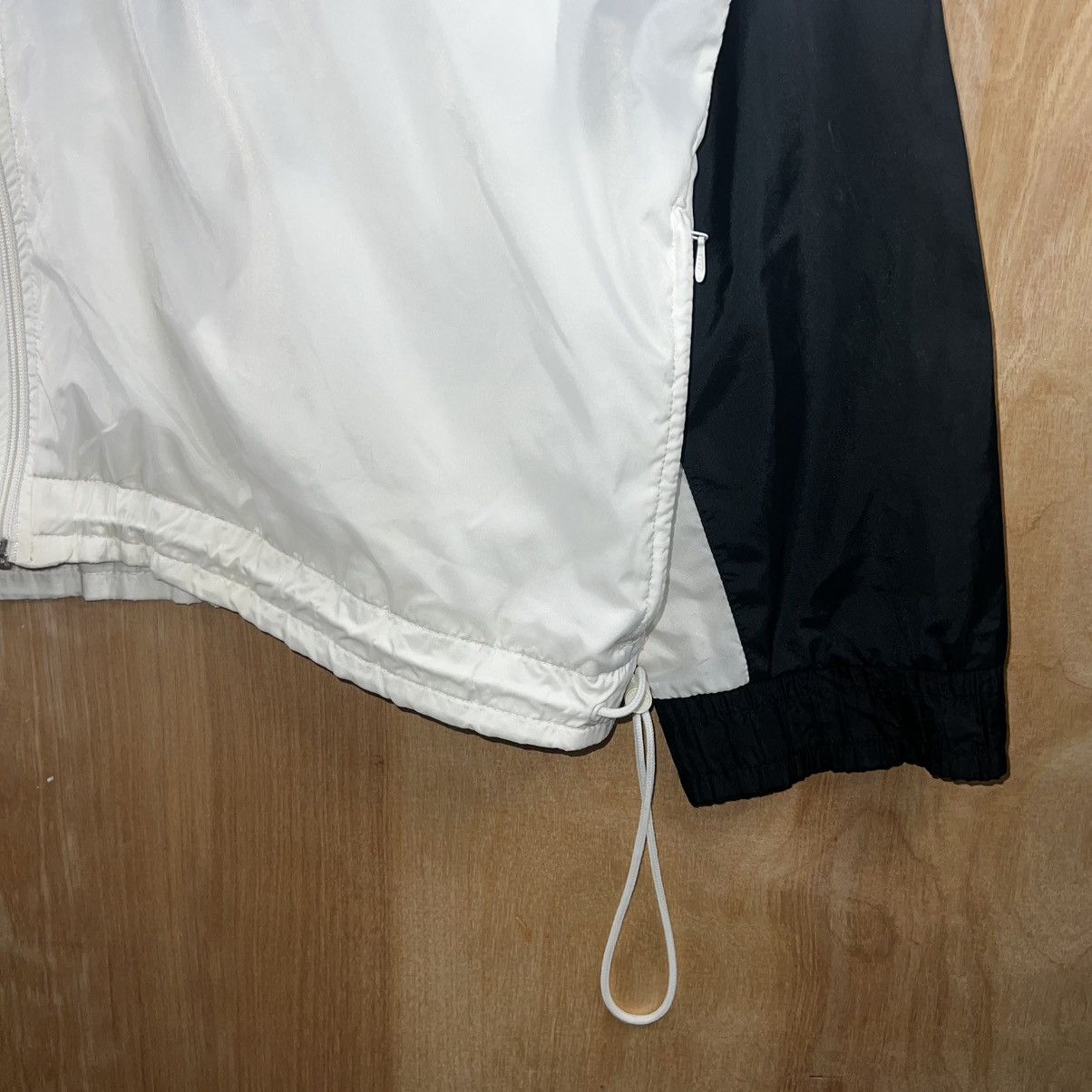Nike VINTAGE 90s NIKE FULL ZIP LOGO WINDBREAKER JACKET Size US XL / EU 56 / 4 - 5 Thumbnail
