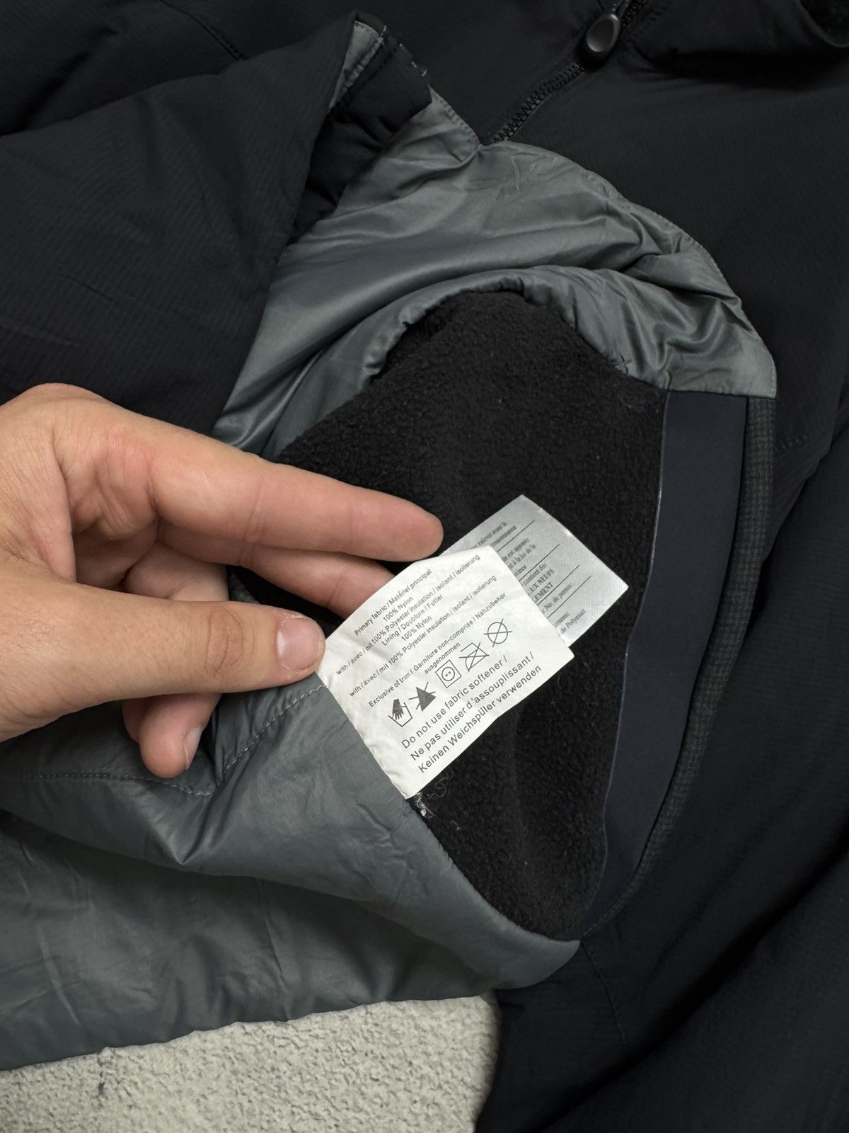 Arc'teryx Vintage Y2k Arc’teryx Nylon Reflective Logo Jacket 00’s Size L / US 10 / IT 46 - 8 Thumbnail