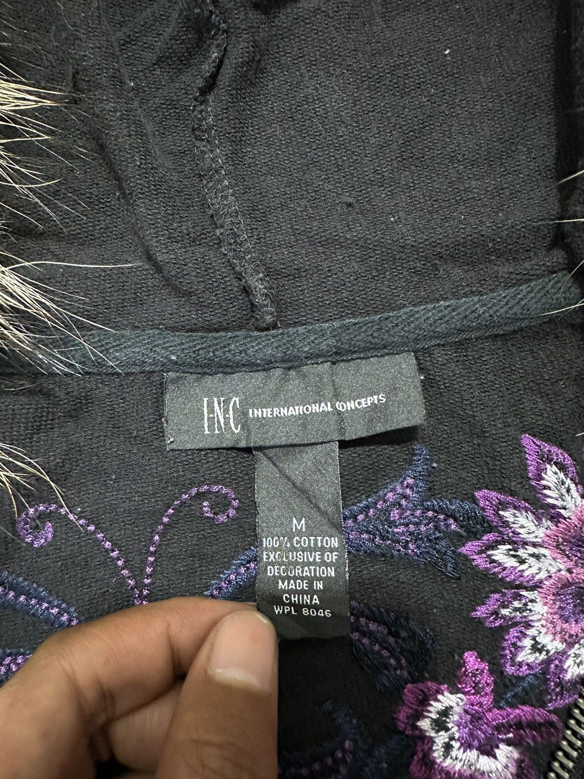 20471120 × Japanese Brand INTERNATIONAL CONCEPT EMBROIDERY FLOWER FUR ZIP BLACK HOODIE Size US S / EU 44-46 / 1 - 9 Thumbnail