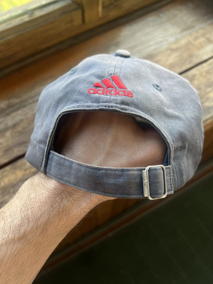 Adidas × Vintage Vintage Adidas Yankees Y2K Cap Central Logo Cap Size ONE SIZE - 8 Thumbnail