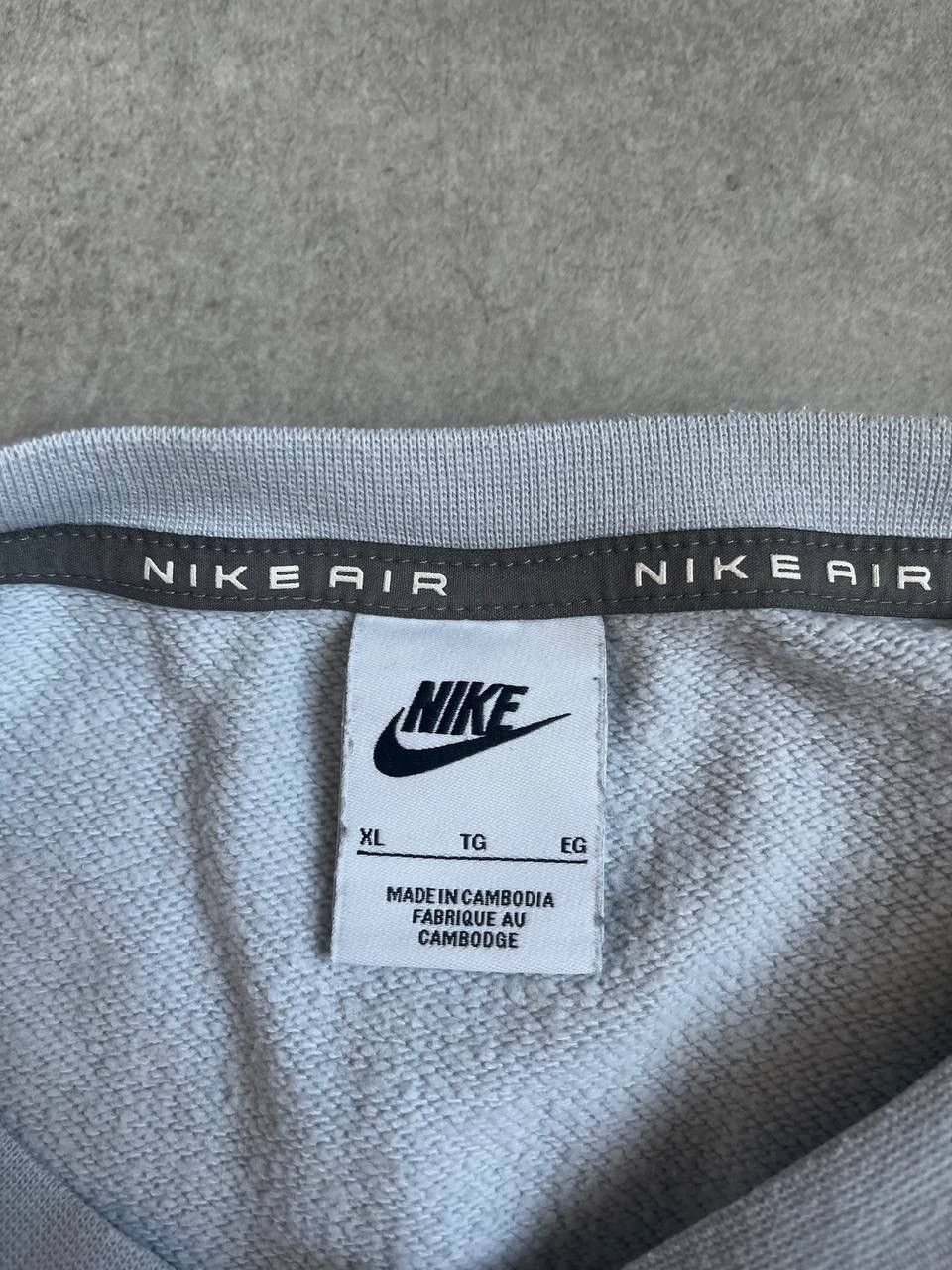 Nike Nike Air Vintage Centre Logo Sweatshirt Size US XL / EU 56 / 4 - 3 Thumbnail