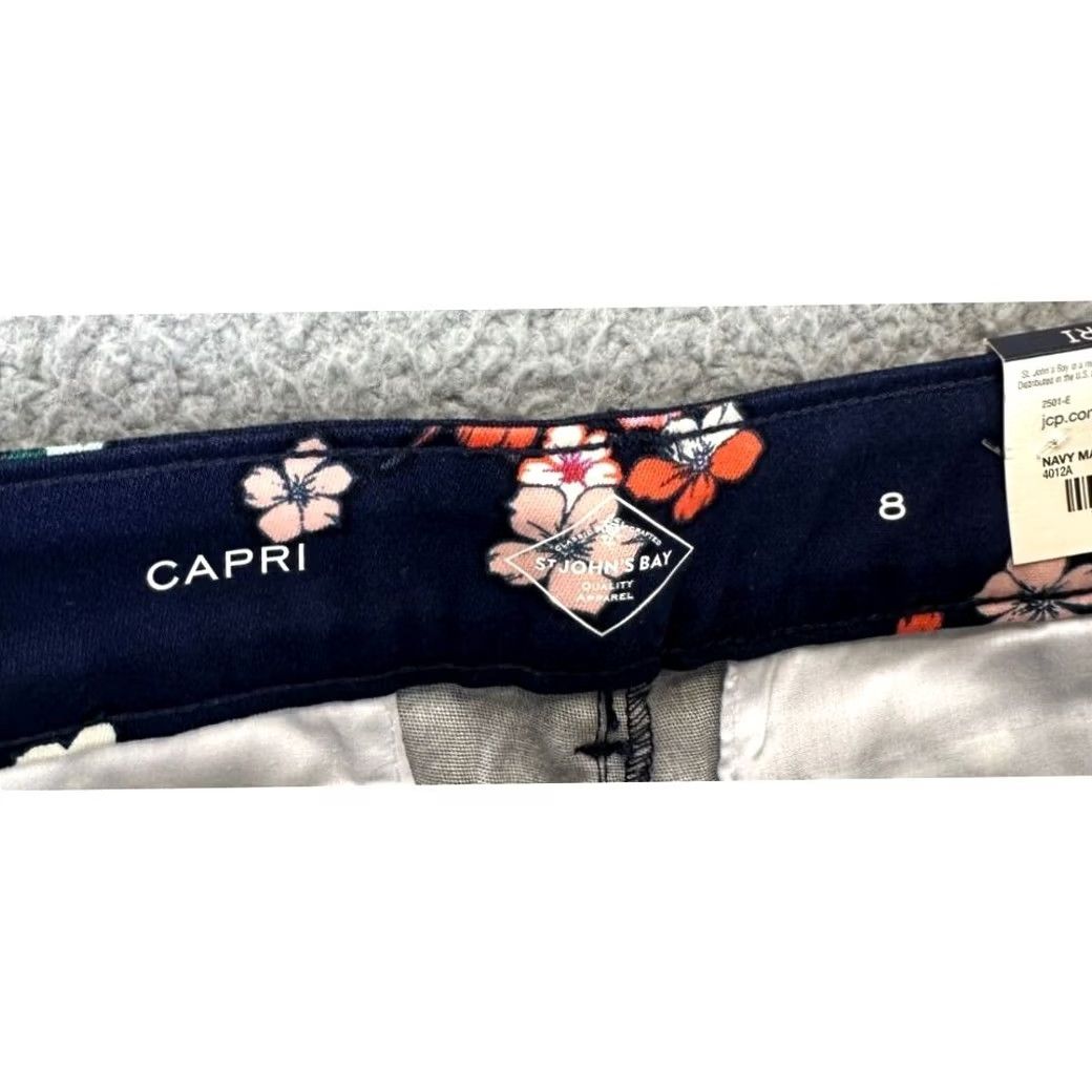 Vintage St. John's Bay Pants Womens 8 Capri Mid Rise Floral Navy Blue Pockets New Ladies XS? Size 30" / US 8 / IT 44 - 3 Thumbnail