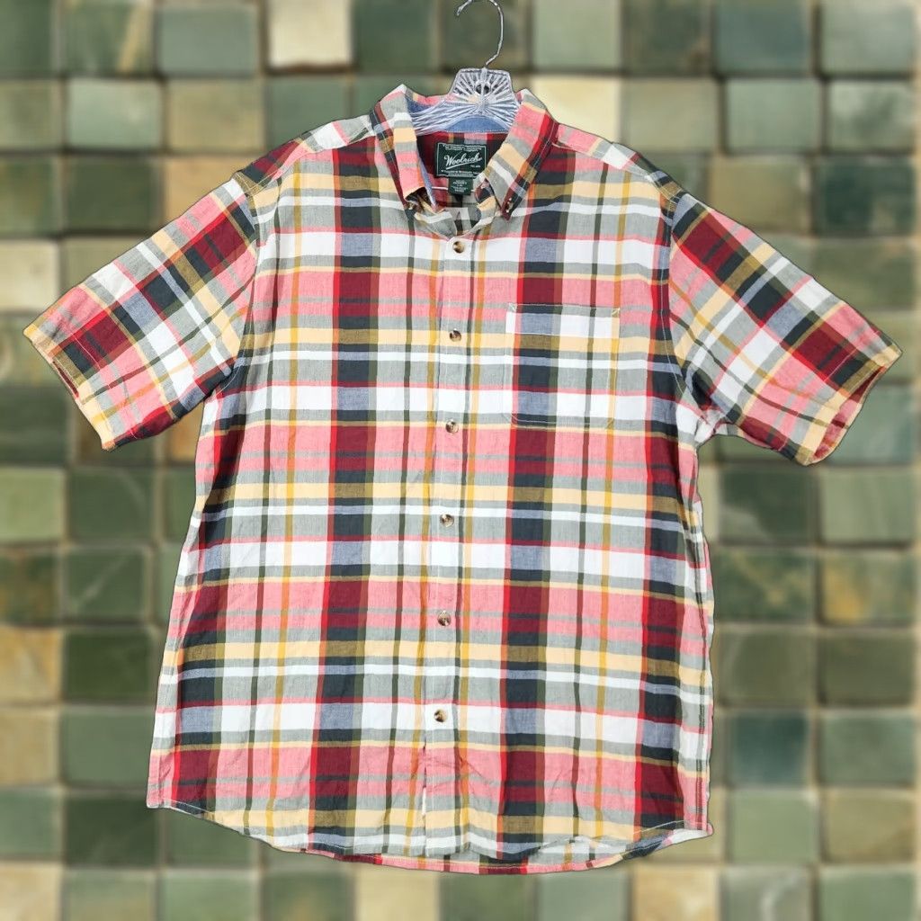 Vintage Woolrich Shirt Men L Short Sleeve Button-Up Plaid Red Green Woolrich Plaid Shirt 90s? (Adjusting: but no new details) Size US 33 - 1 Thumbnail