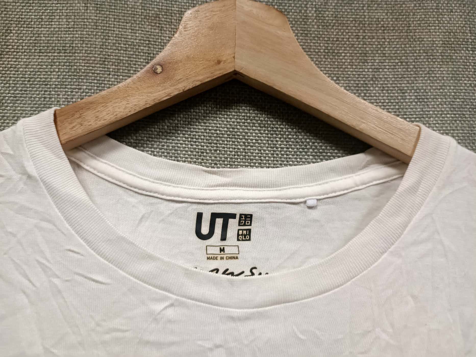 Kaws × Uniqlo t shirt kaws x uniqlo Size US M / EU 48-50 / 2 - 3 Thumbnail