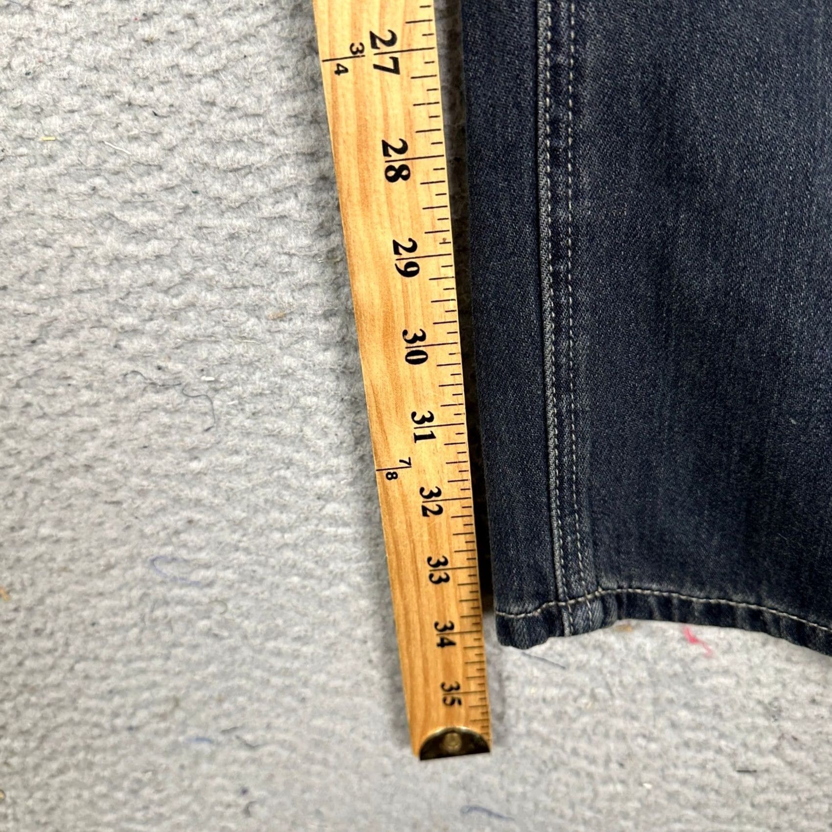Tommy Bahama Tommy Bahama Jeans Mens 44X34 Blue Classic Fit Straight Dark Wash 5 Pocket EUC Size US 44 / EU 60 - 6 Thumbnail