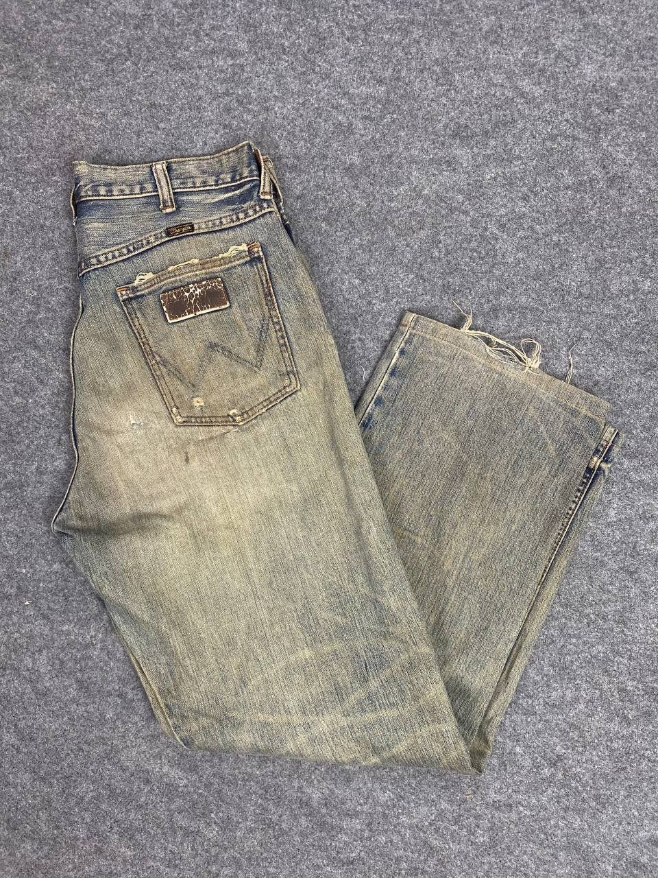 Vintage vintage wrangler distressed denim nice design Size US 32 / EU 48 - 2 Thumbnail