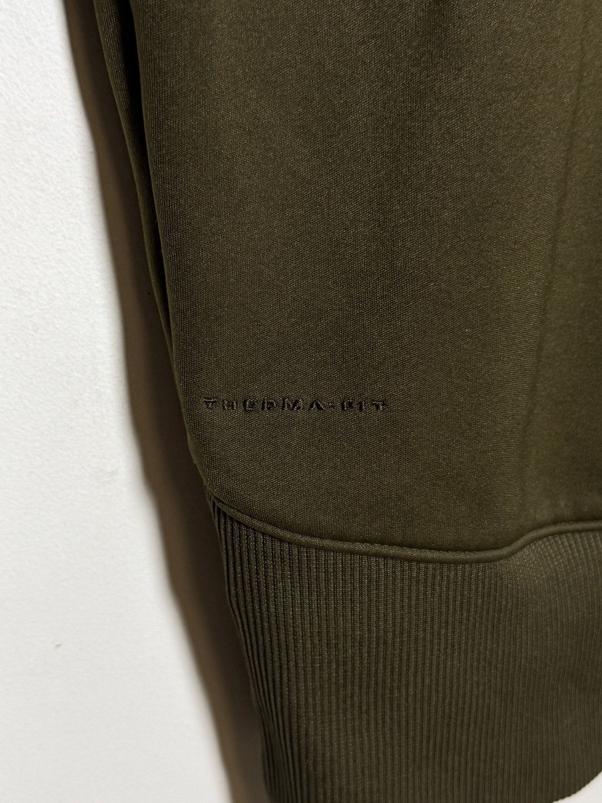 Nike Vintage Nike Crewneck Center Swoosh Sweatshirt travis cactus Size US S / EU 44-46 / 1 - 12 Thumbnail