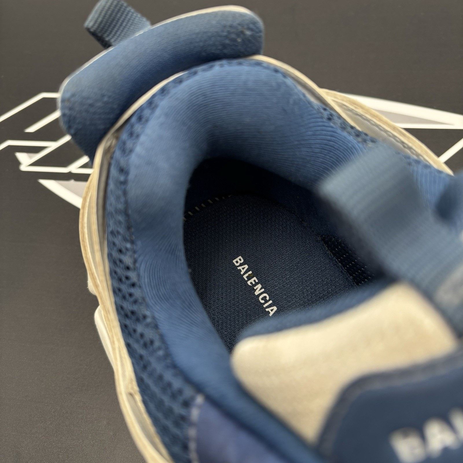 Balenciaga Balenciaga Track ' White, Navy ' | GOOD CONDITION! Size US 11 / EU 44 - 7 Thumbnail