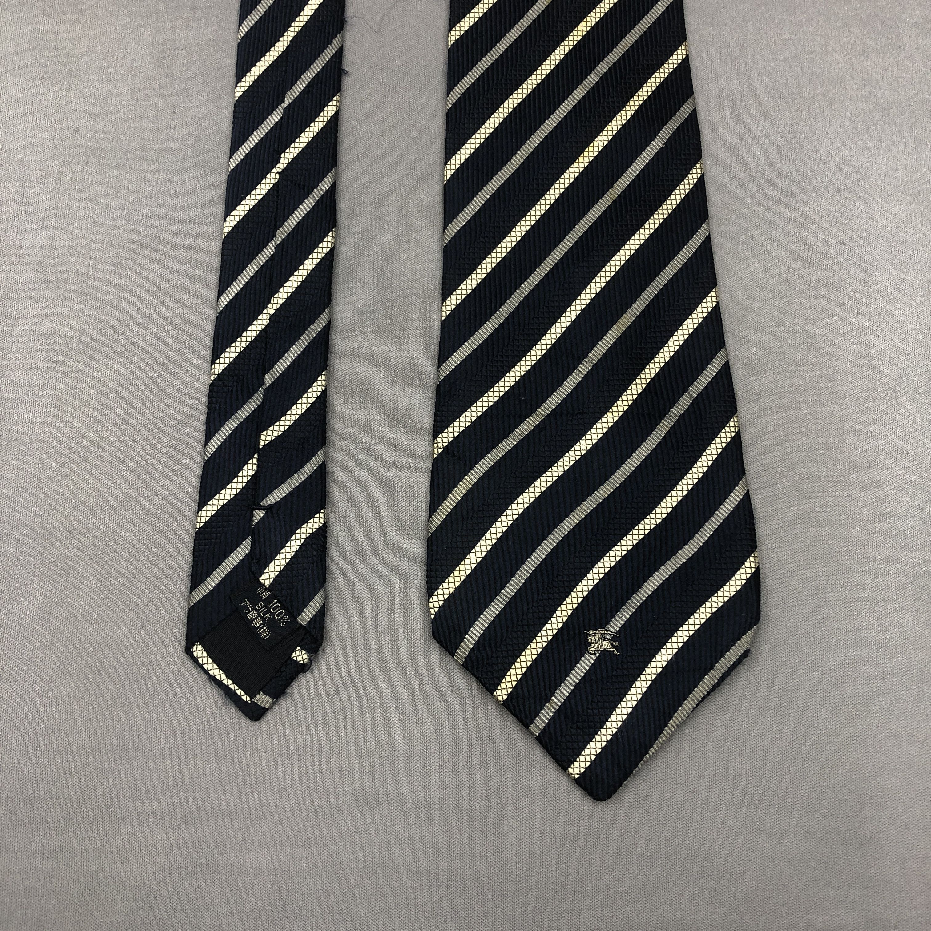 Burberry Vintage Burberry SILK Necktie Cravate Pure Silk Neck Tie Size ONE SIZE - 3 Thumbnail