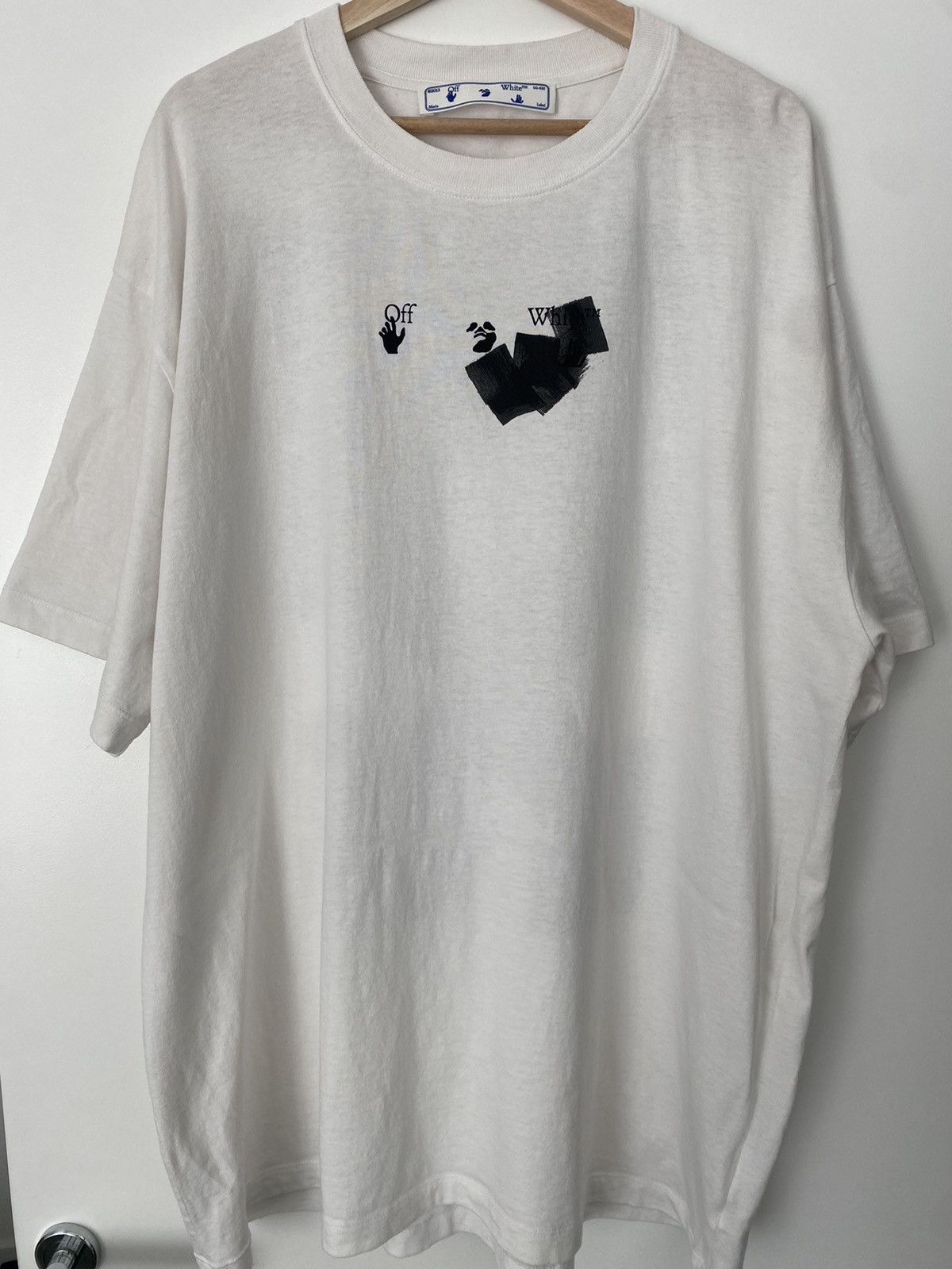 Off-White T-shirt jumbo Size US XL / EU 56 / 4 - 1 Thumbnail